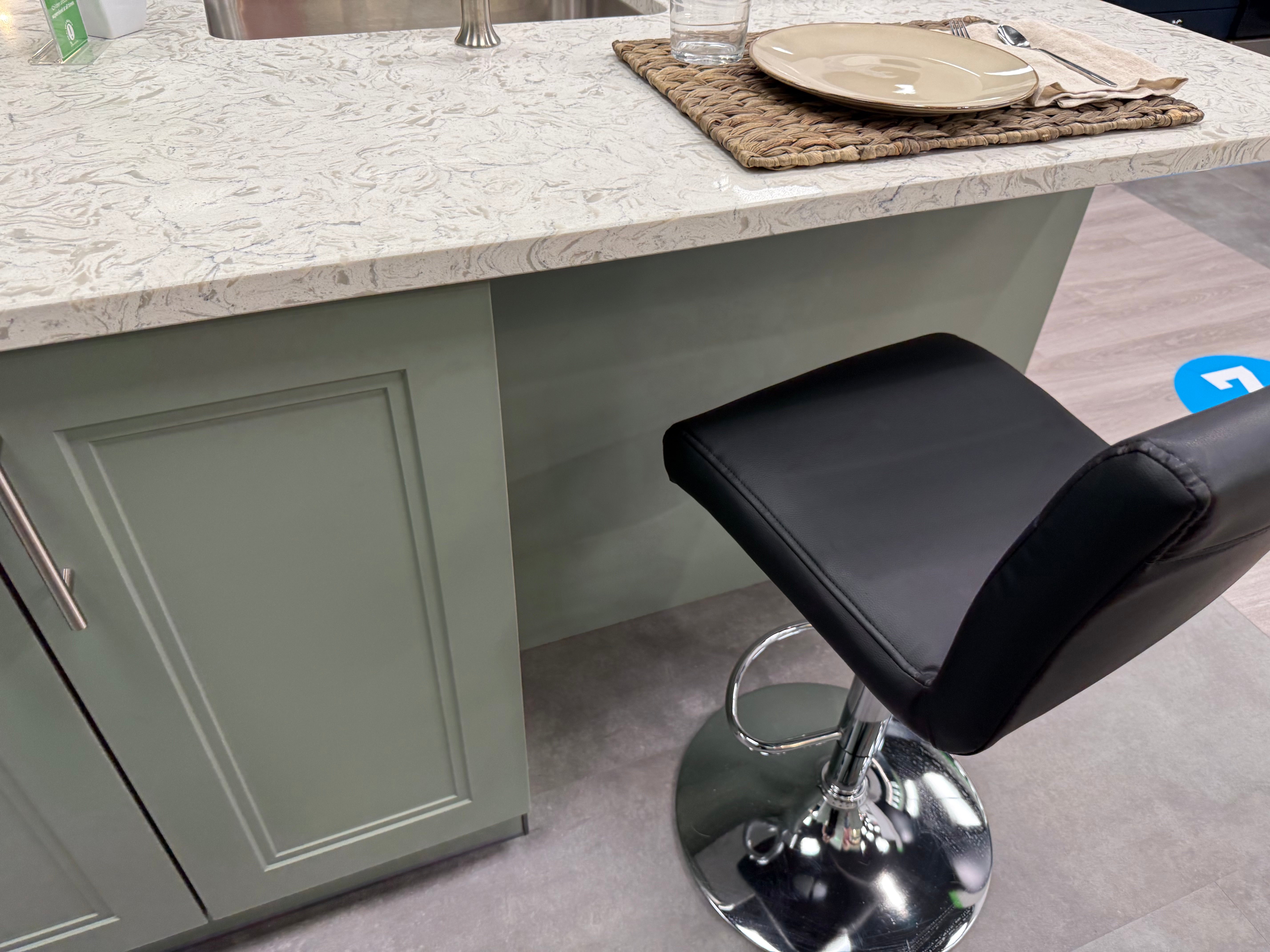 Wren Shaker Denver Juratek Matte Green Moss Kitchen