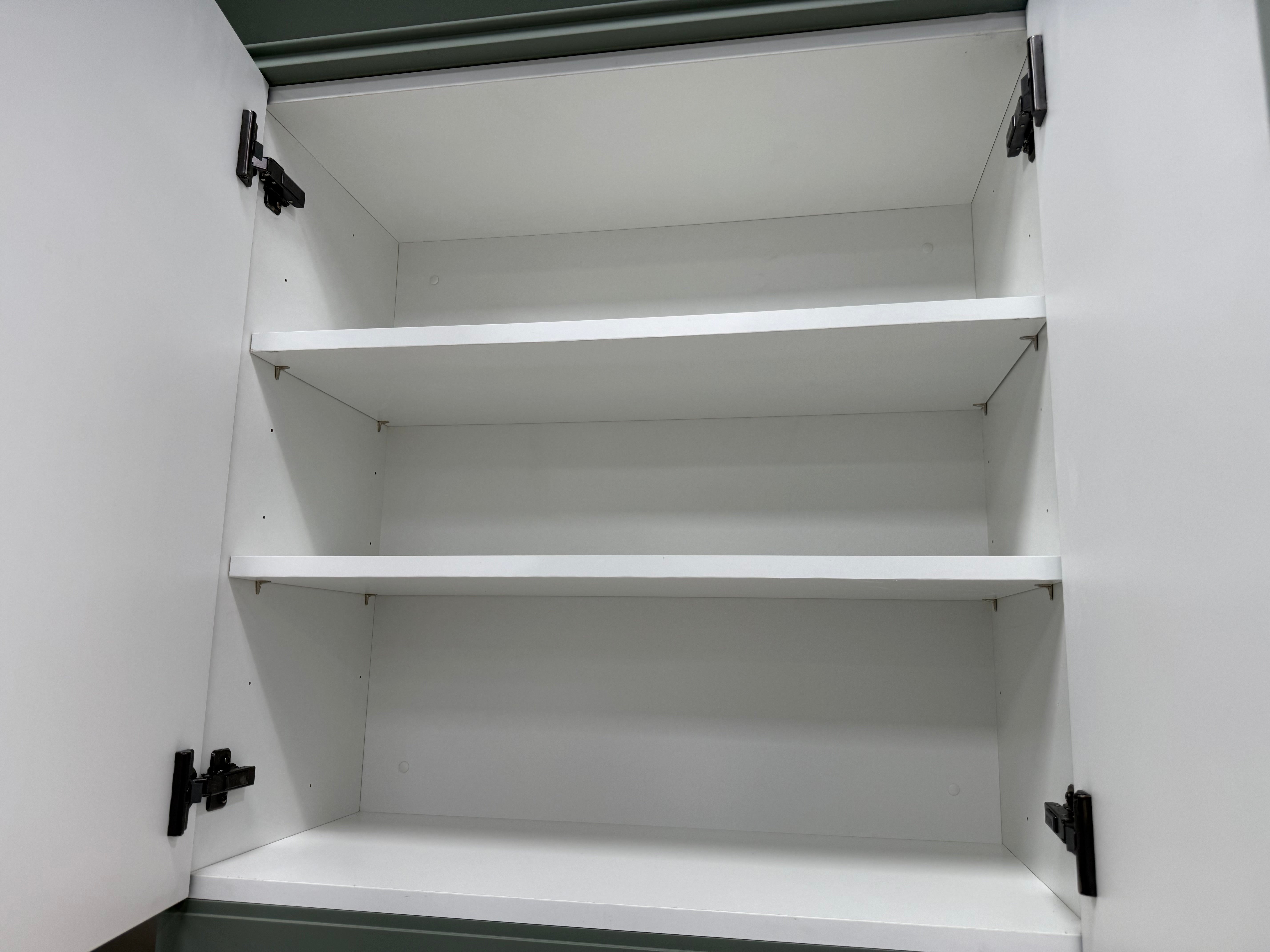 Wren Shaker Denver Juratek Matte Green Moss Kitchen