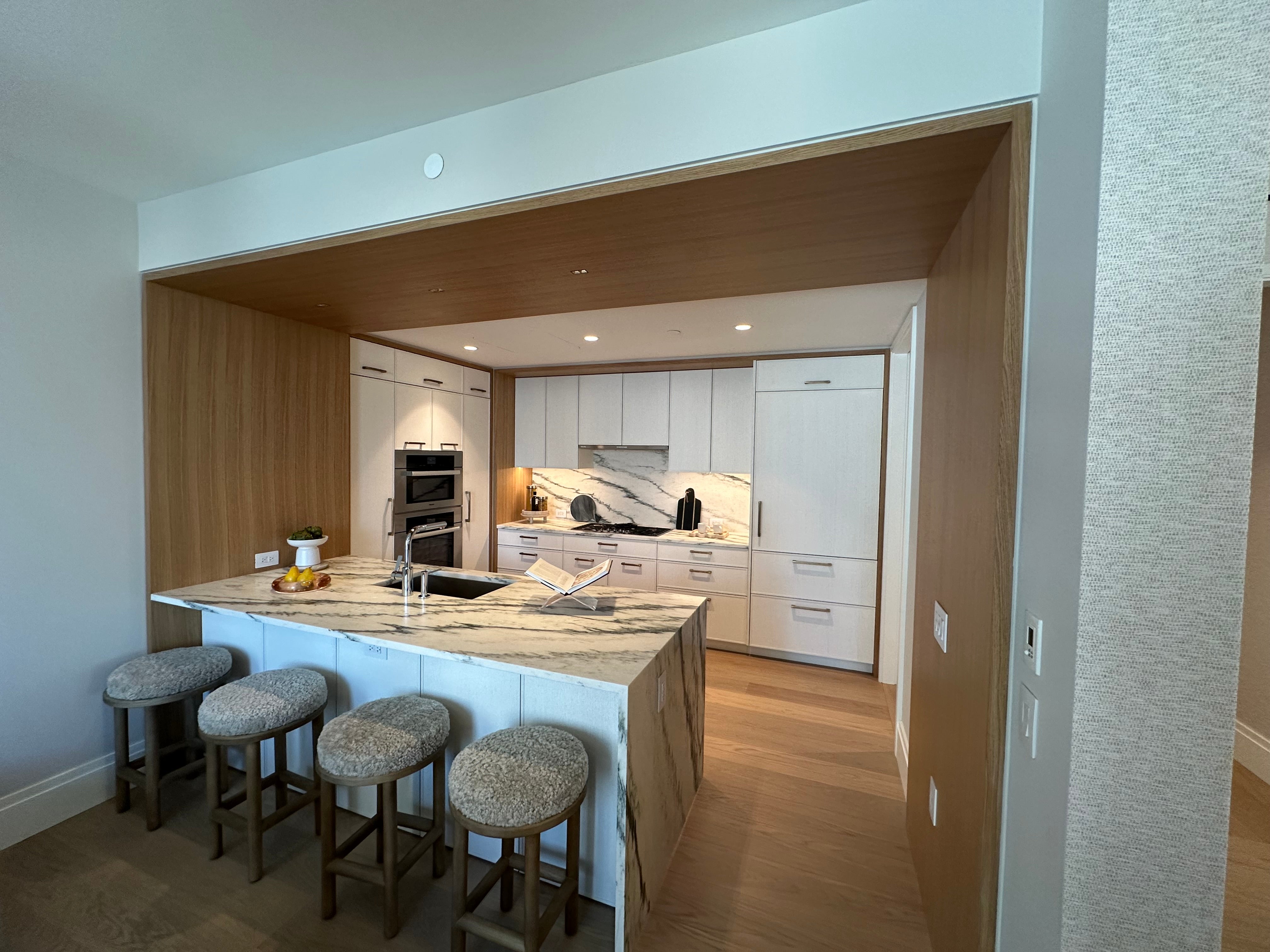 Smallbone Transitional White Oak Kitchen with Island Peninsula- Cabinetry Only - New in Box