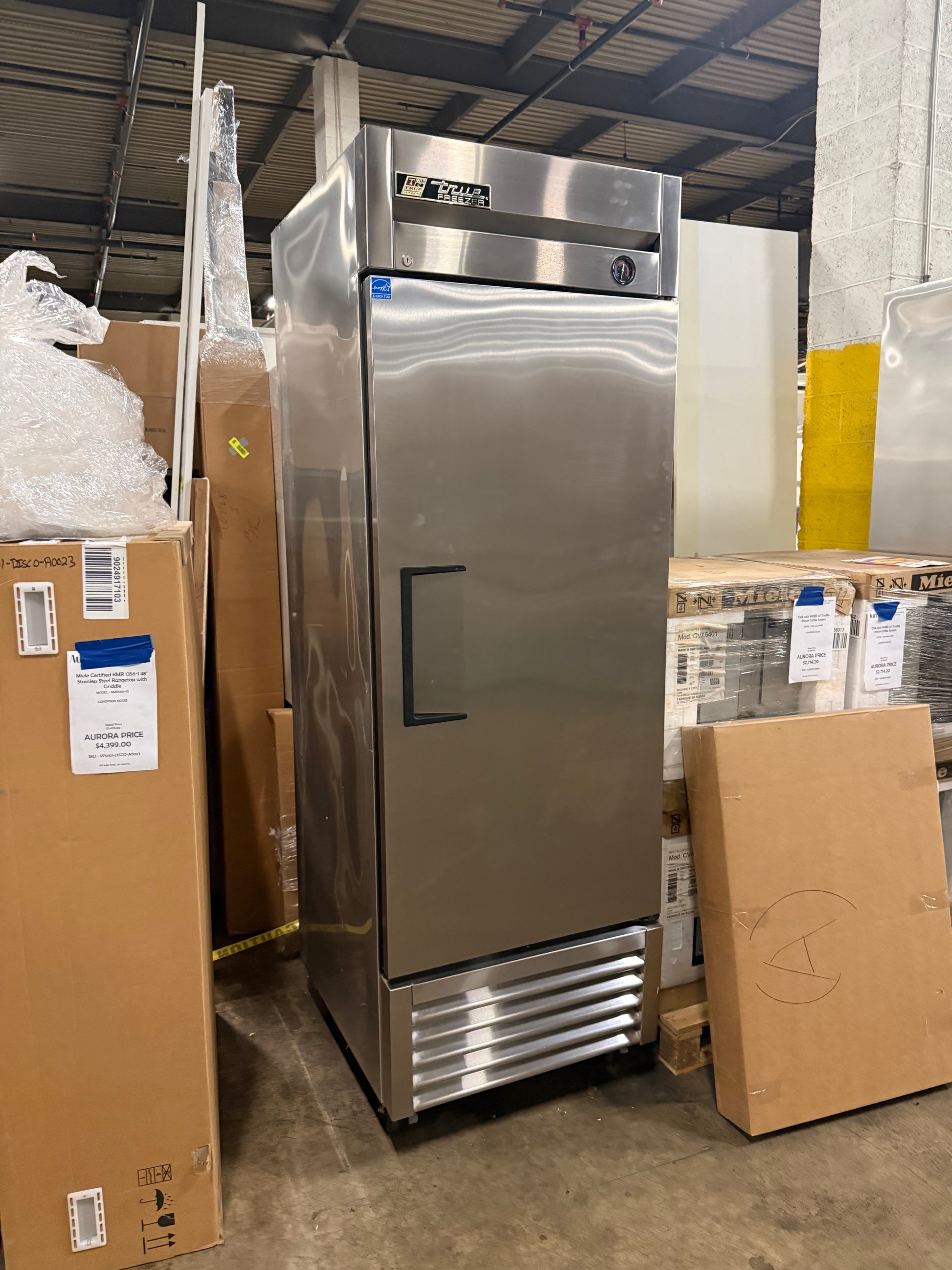 rue T-23F-HC 27 inch one-section commercial reach-in freezer with solid door