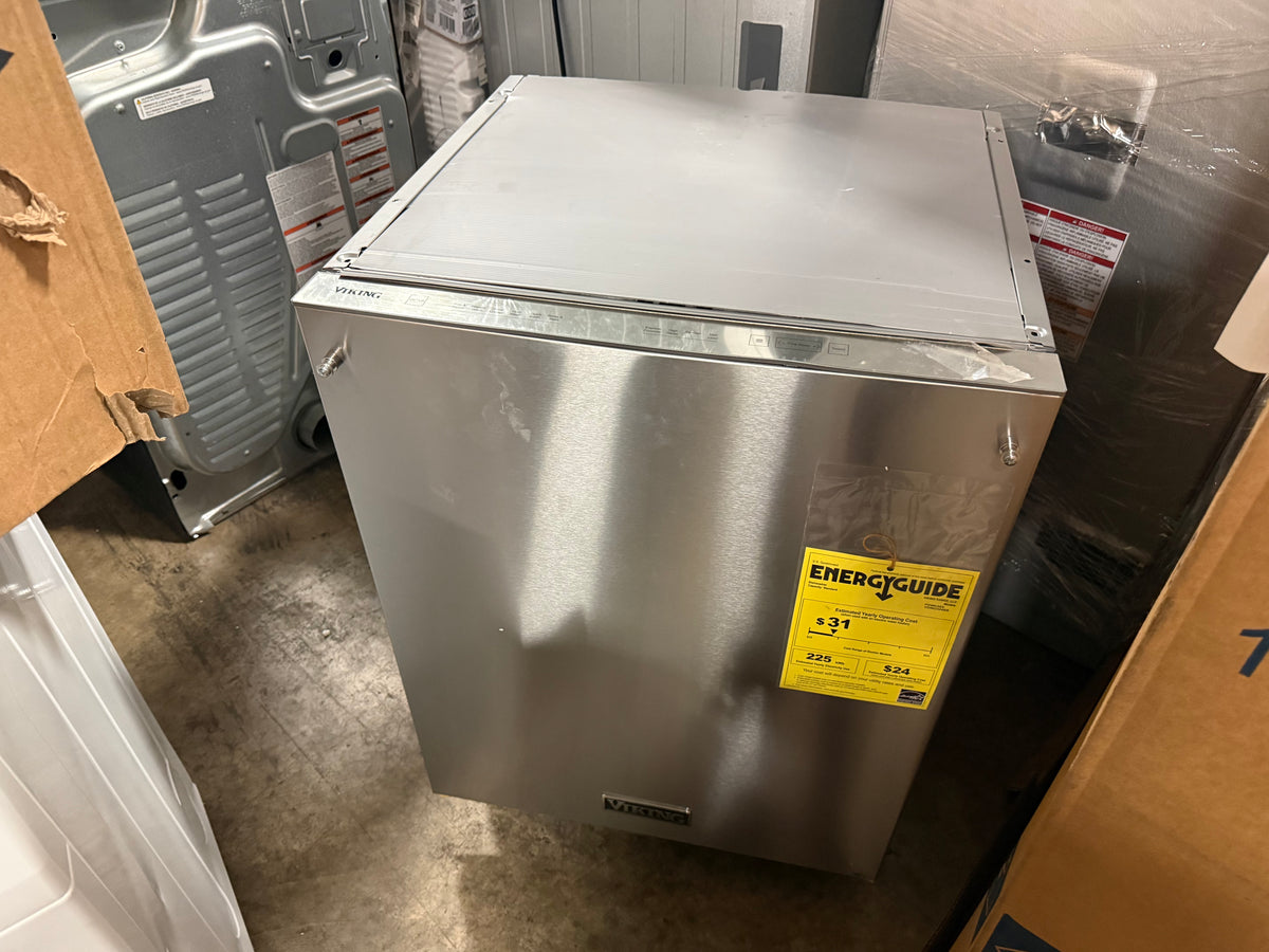 Viking Professional 24 inch built in dishwasher VDWU324SS in stainless steel