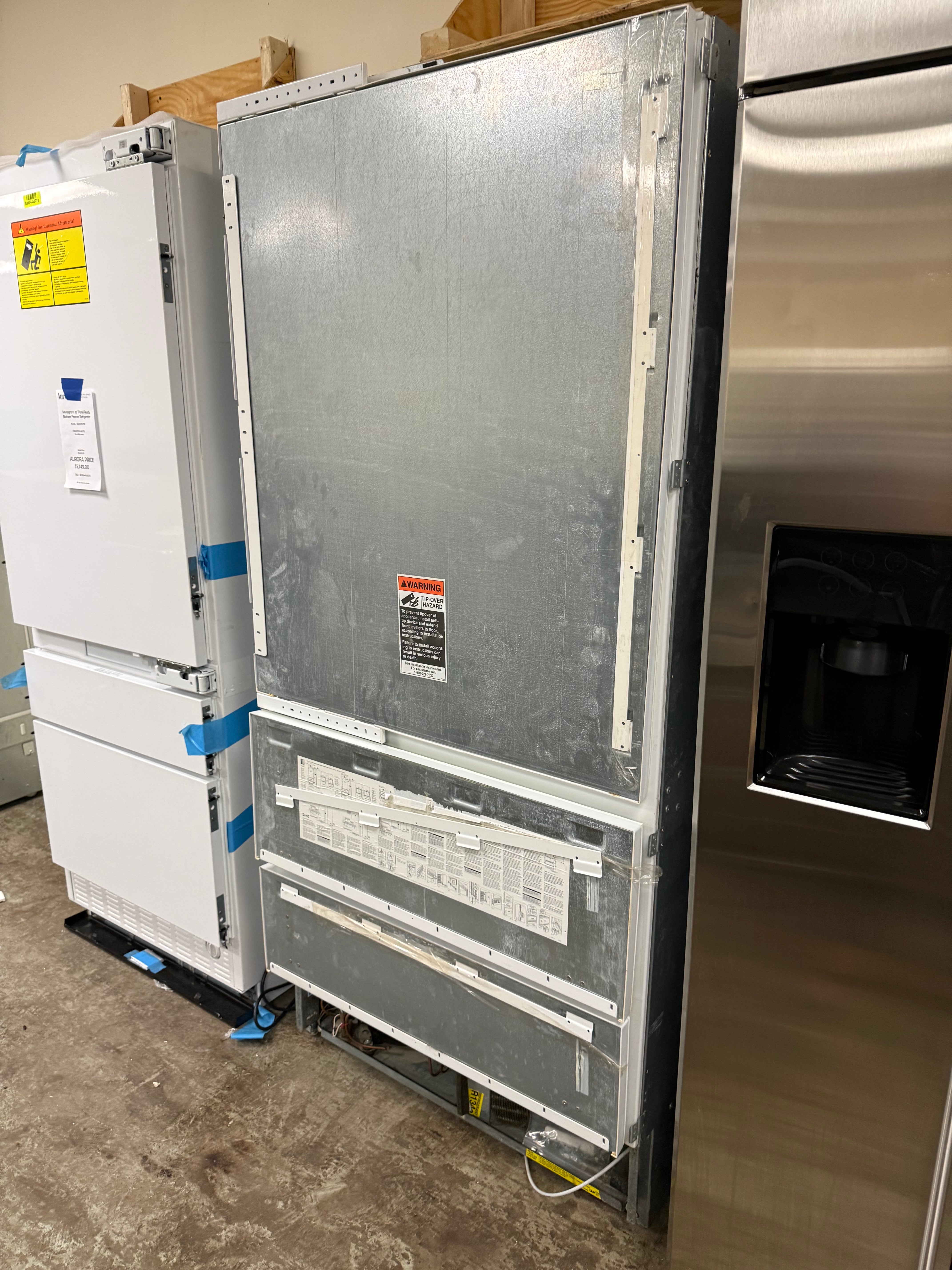 Sub-Zero 736TCI 36 inch integrated refrigerator with internal ice maker