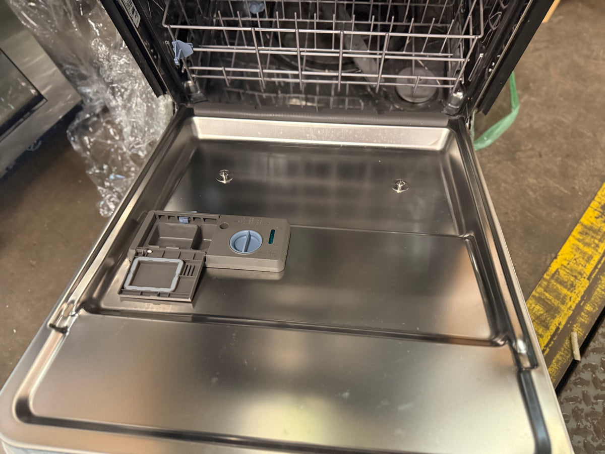 Whirlpool WDF750SAYB 24" Black Full Console Dishwasher