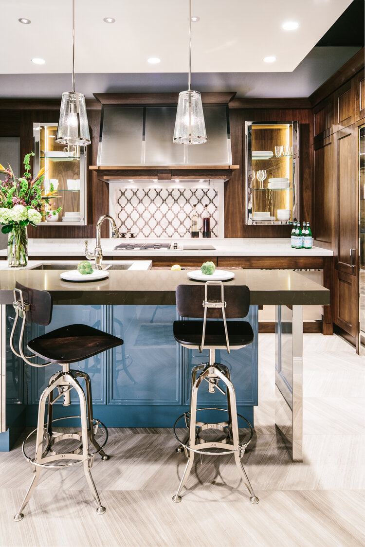 Downsview High Gloss Lacquer Modern Quartz Waterfall Island Display