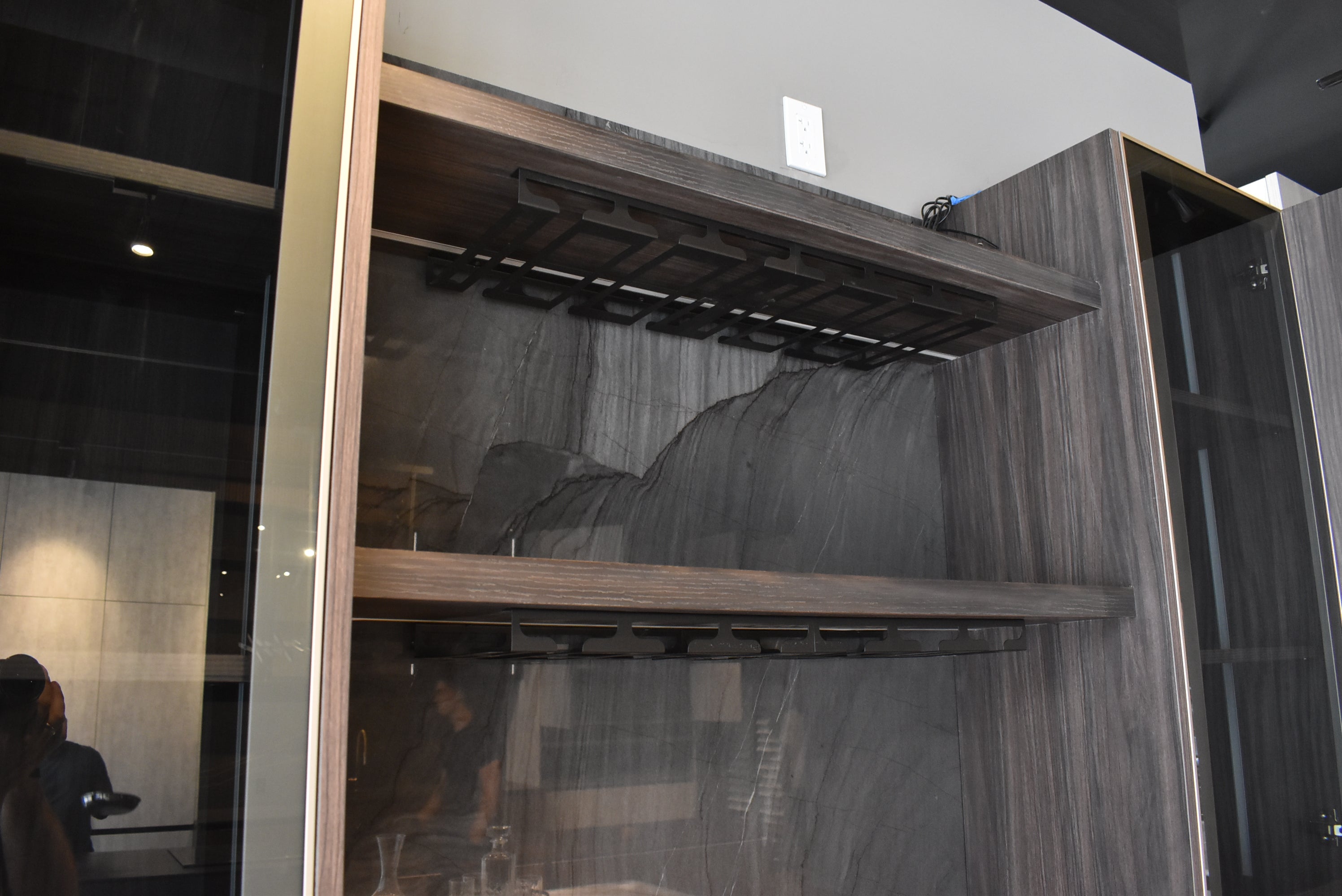 Azzurri Casa Modern Wood Paneled Wet Wine Bar with Wine Wall and Onyx Countertops