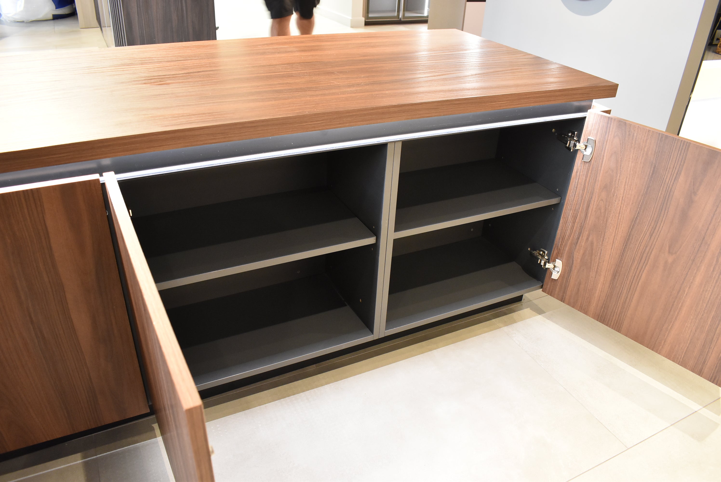 Azzurri Casa Dubai Style Modern Kitchen with Dekton Countertops and Monogram Appliances