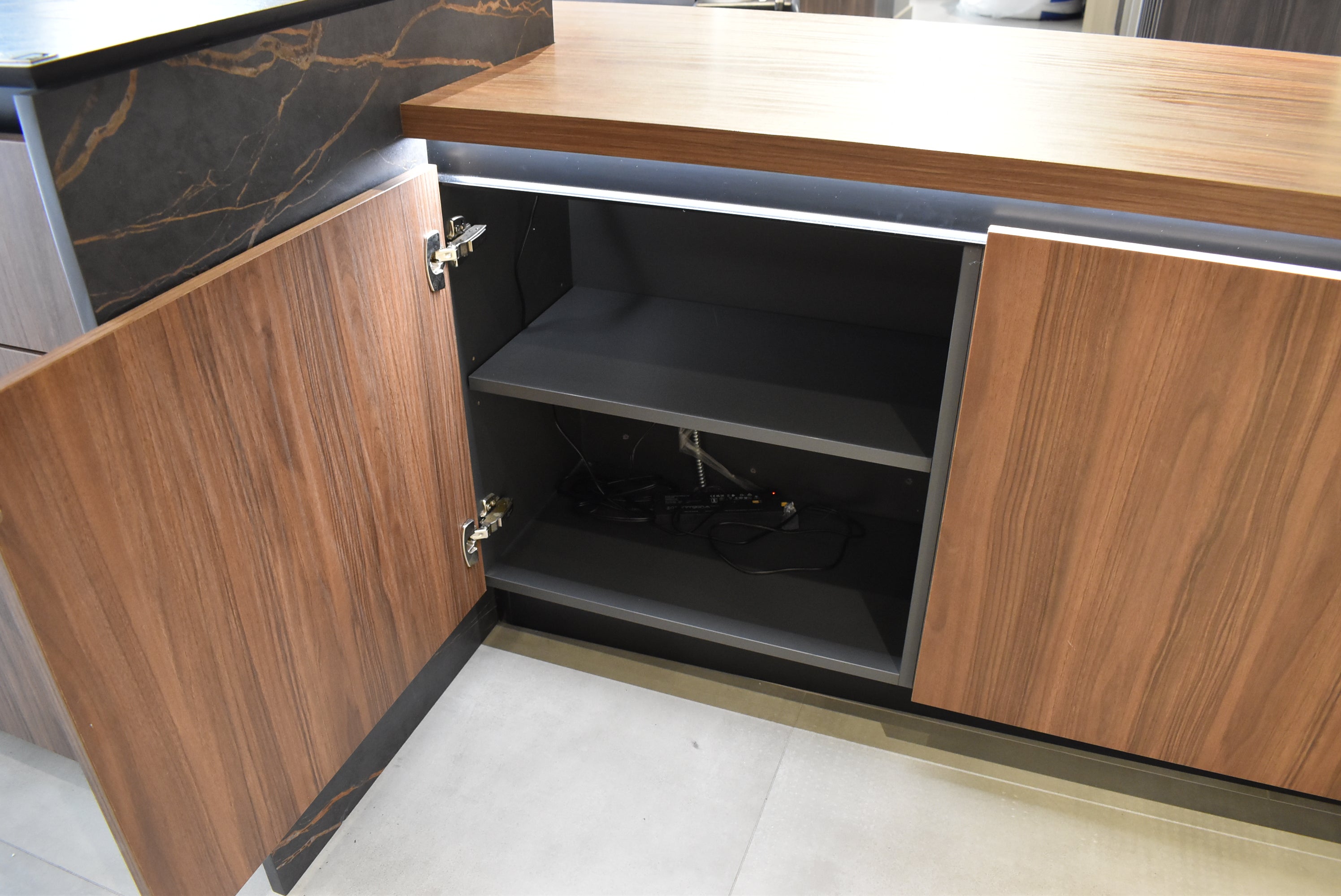 Azzurri Casa Dubai Style Modern Kitchen with Dekton Countertops and Monogram Appliances