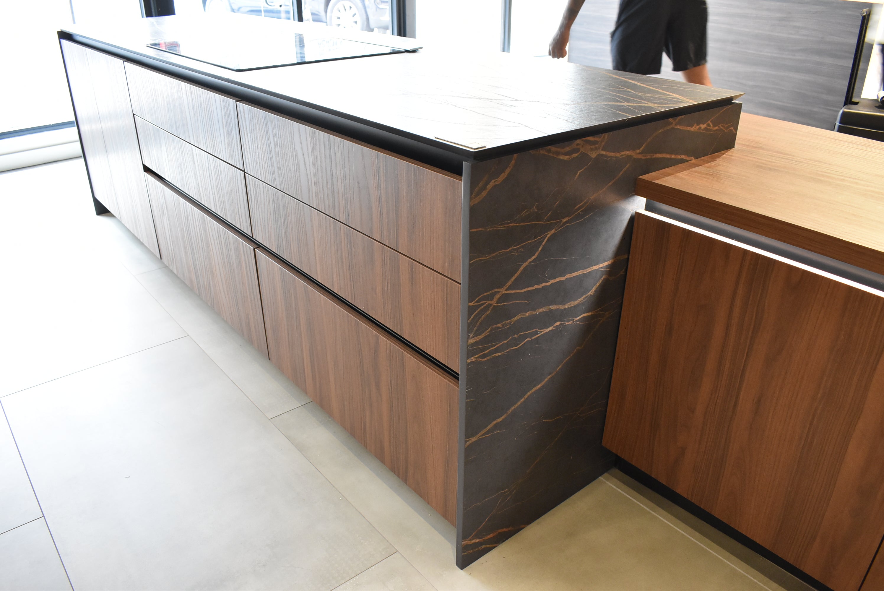 Azzurri Casa Dubai Style Modern Kitchen with Dekton Countertops and Monogram Appliances