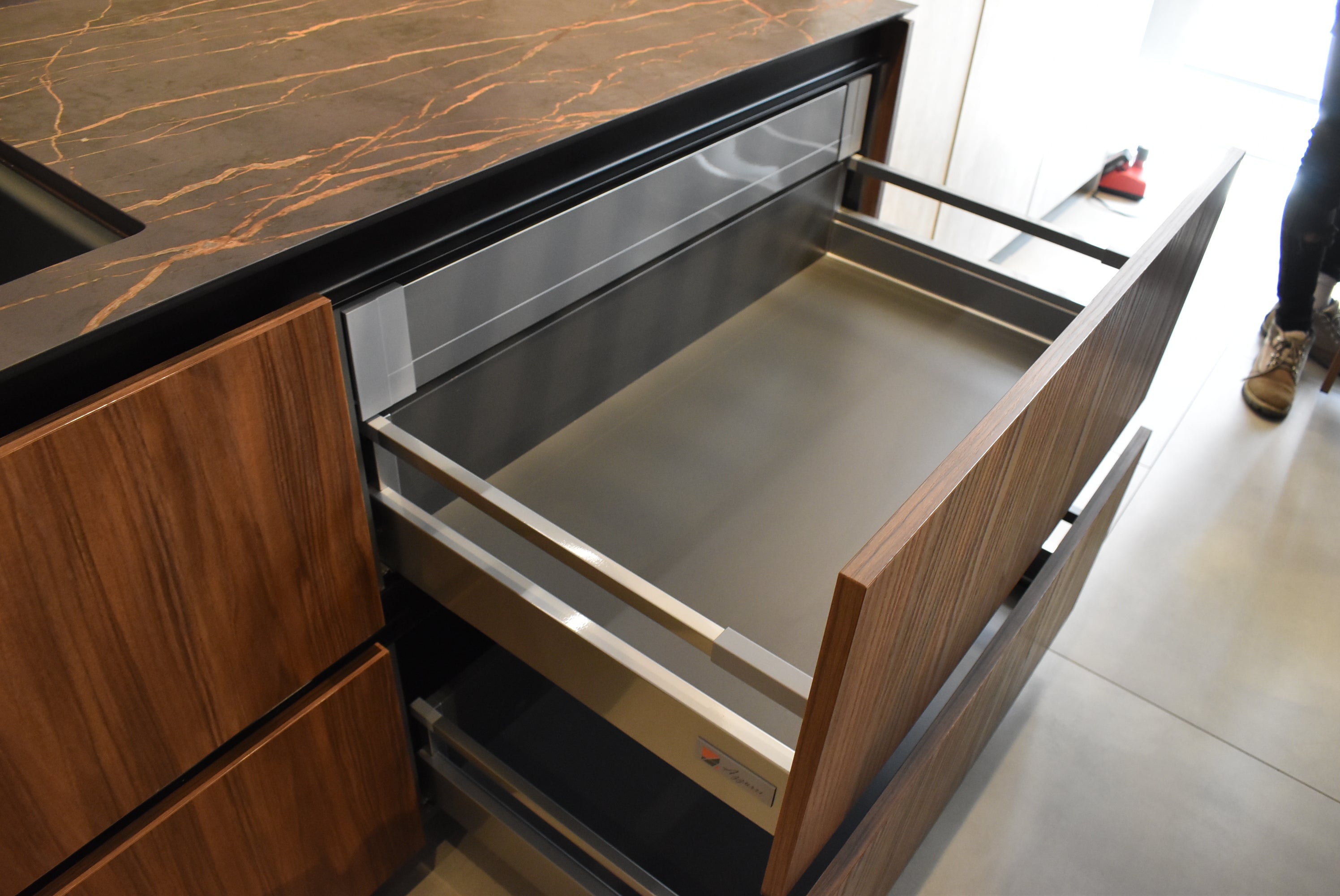 Azzurri Casa Dubai Style Modern Kitchen with Dekton Countertops and Monogram Appliances