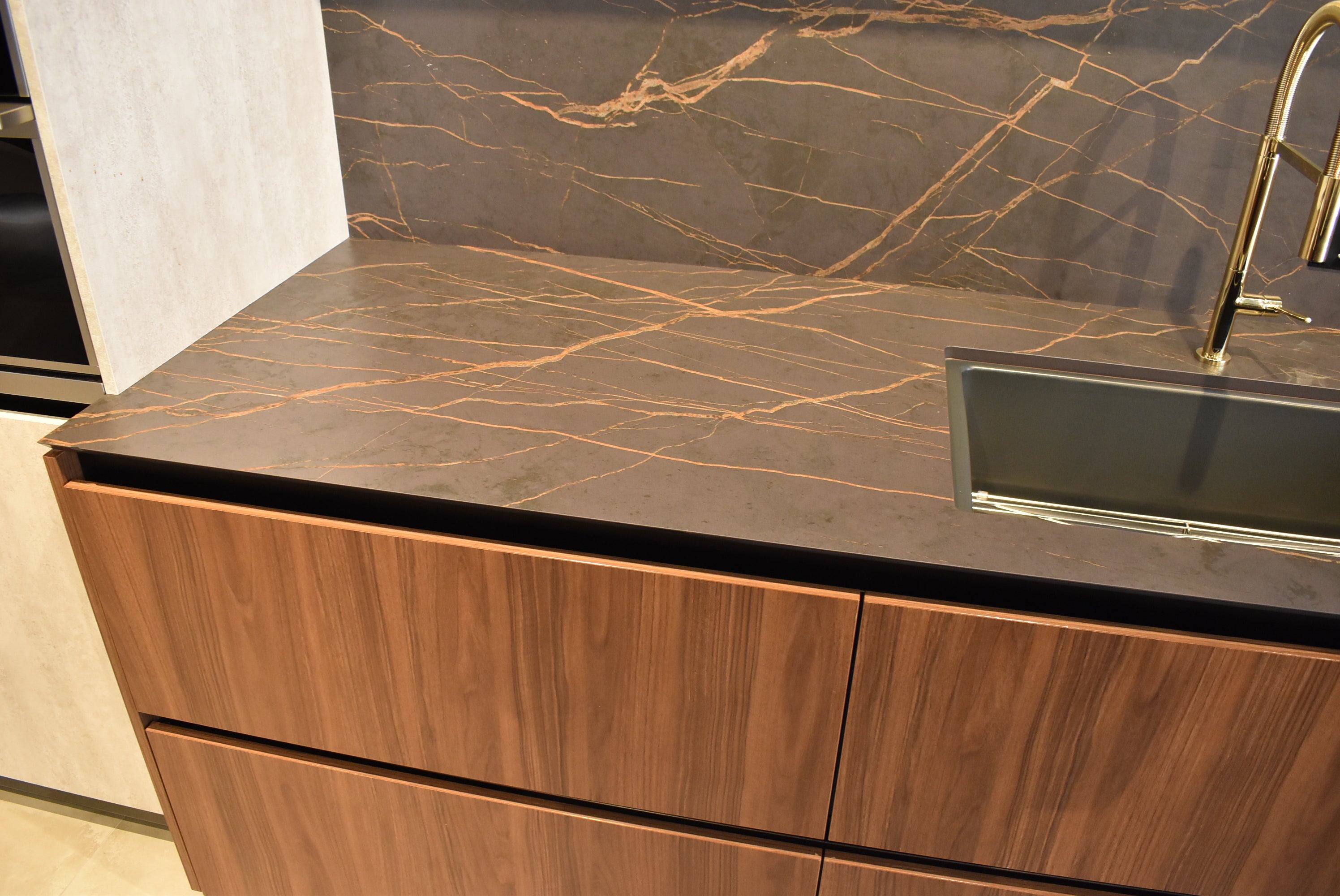 Azzurri Casa Dubai Style Modern Kitchen with Dekton Countertops and Monogram Appliances