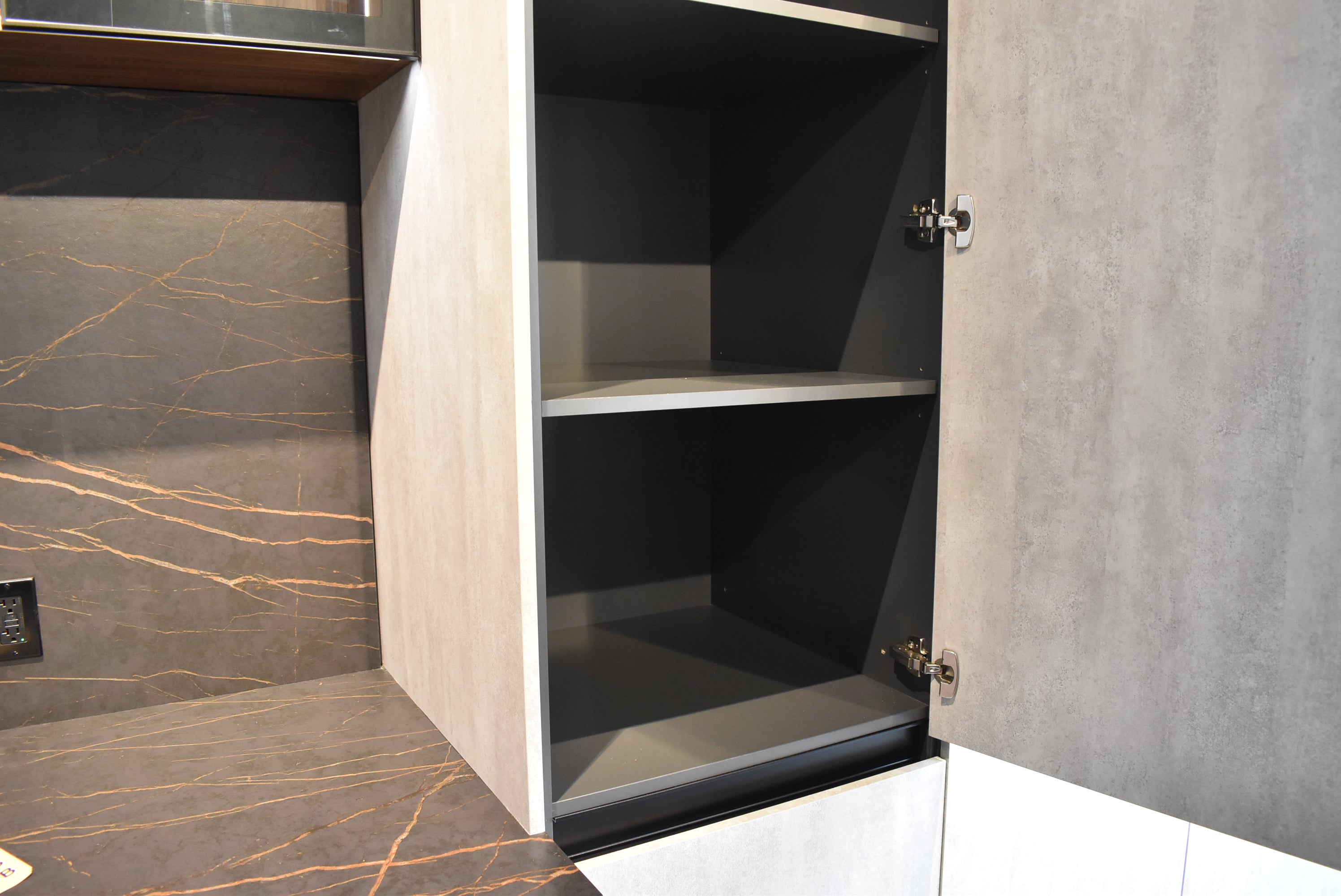 Azzurri Casa Dubai Style Modern Kitchen with Dekton Countertops and Monogram Appliances