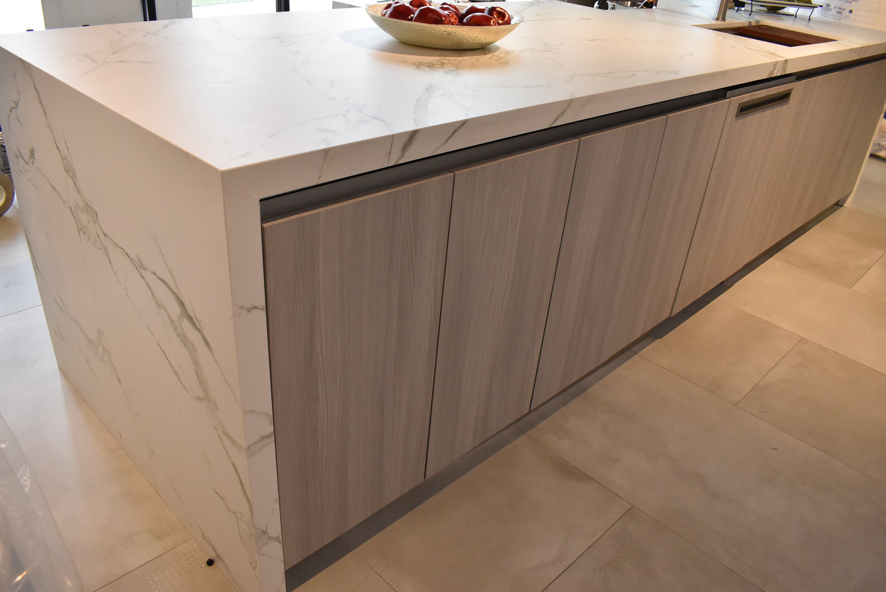 Azzurri Casa Light Grey Italian Style Modern Kitchen with Dekton Countertops and Fulgor Milano Appliances