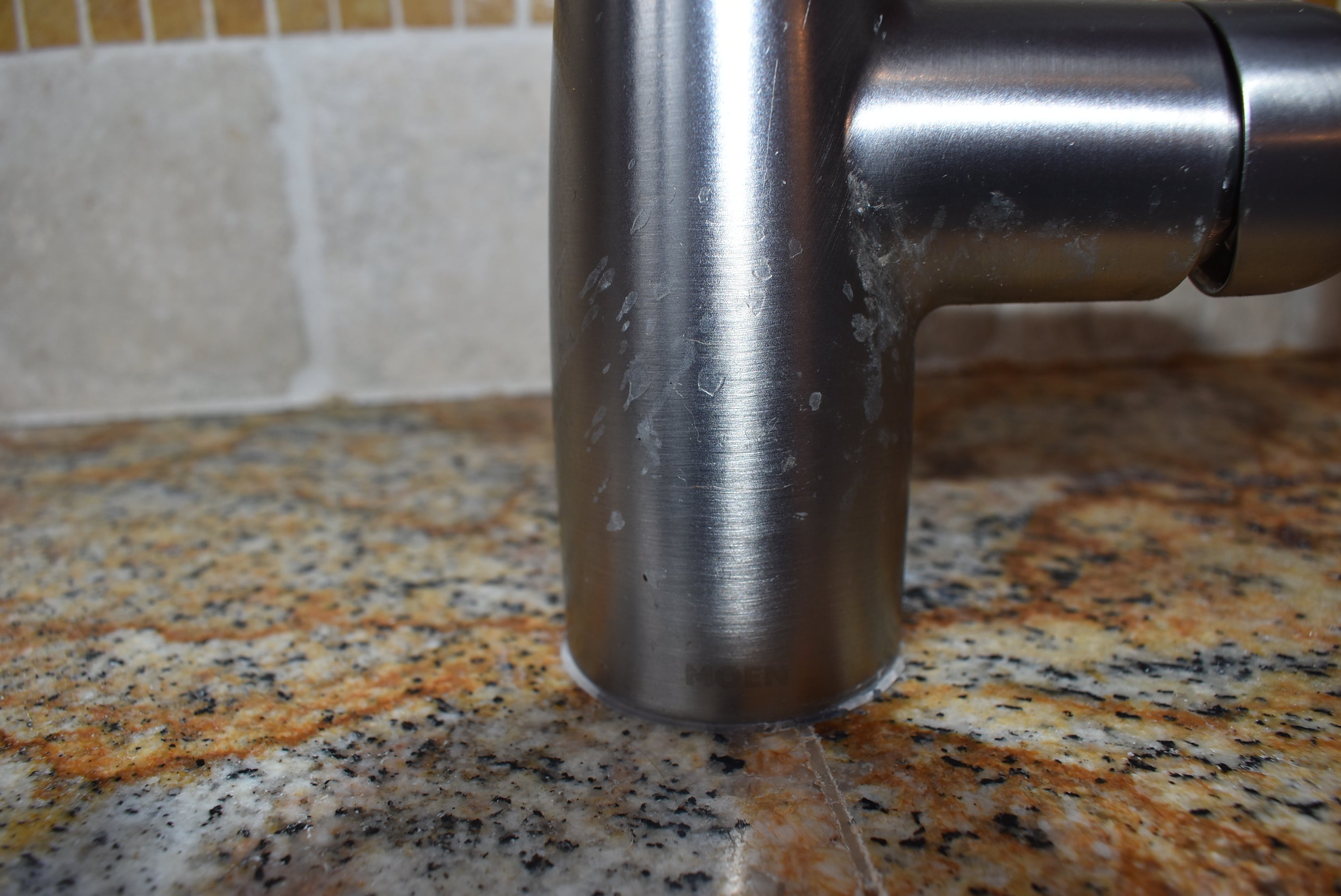 Christiana Cabinetry Strawberry Traditional Pre-Owned Kitchen