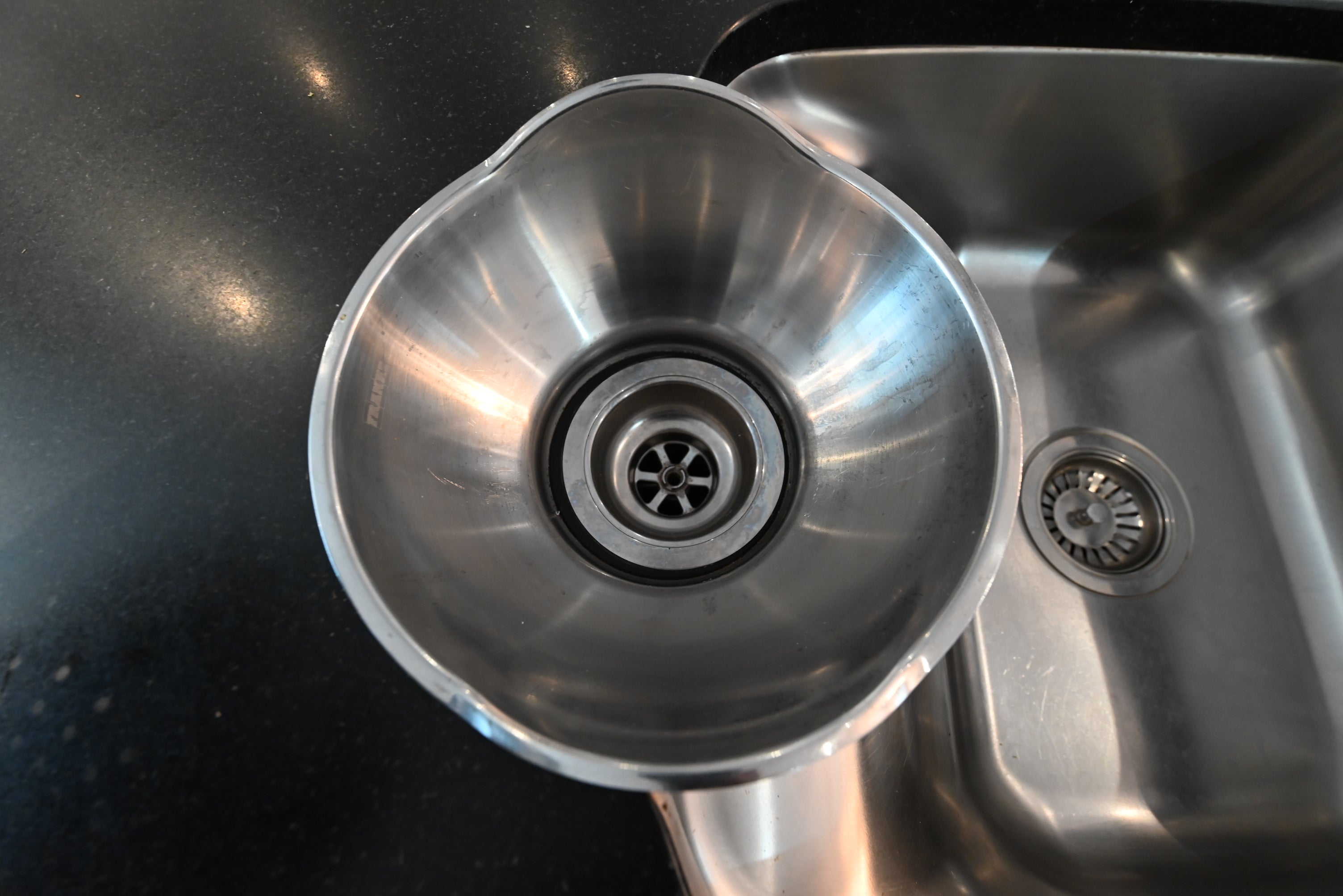 Crisp Lux White Traditional Pre-Owned Kitchen