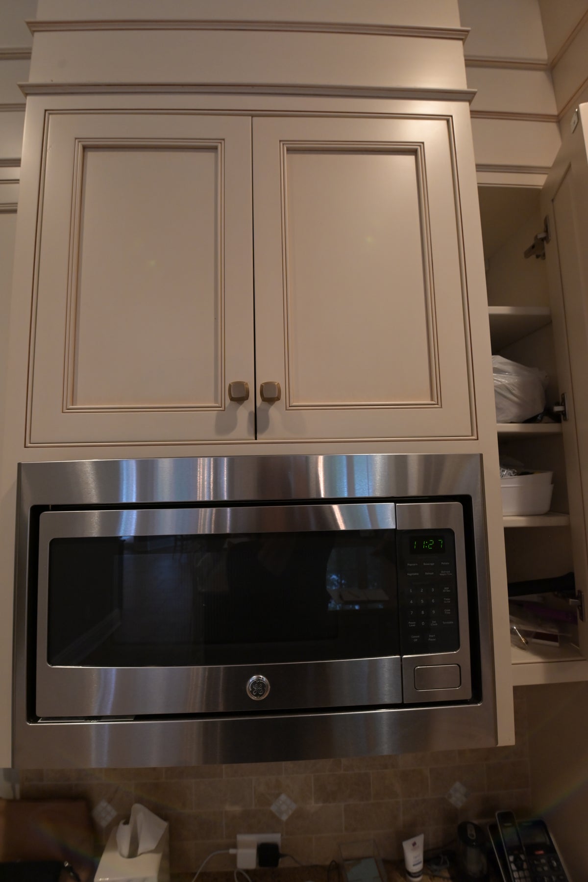 Omega Transitional Linen White Kitchen with Black Island