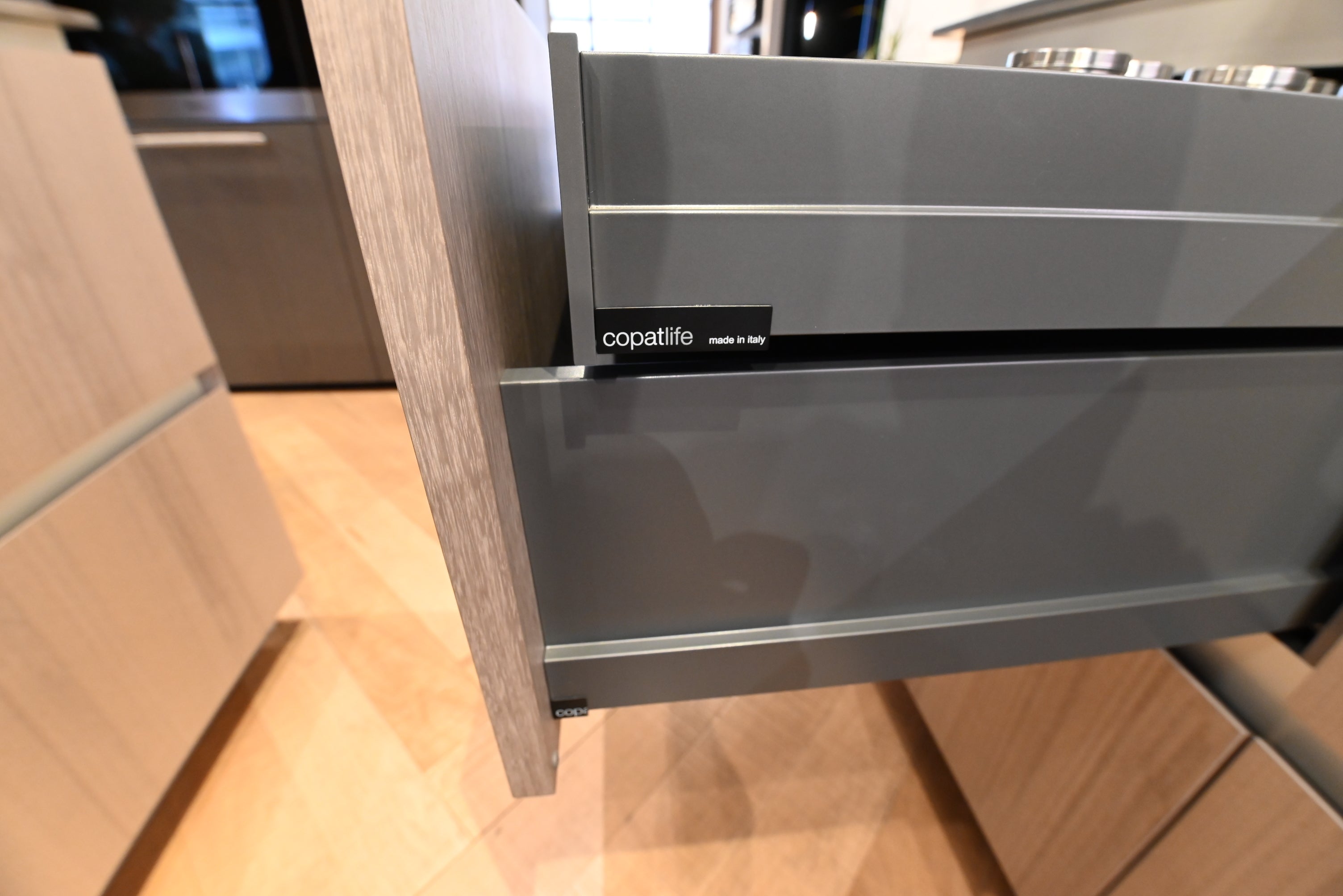 copatlife Modern Open Concept Kitchen with Island & Miele Appliances