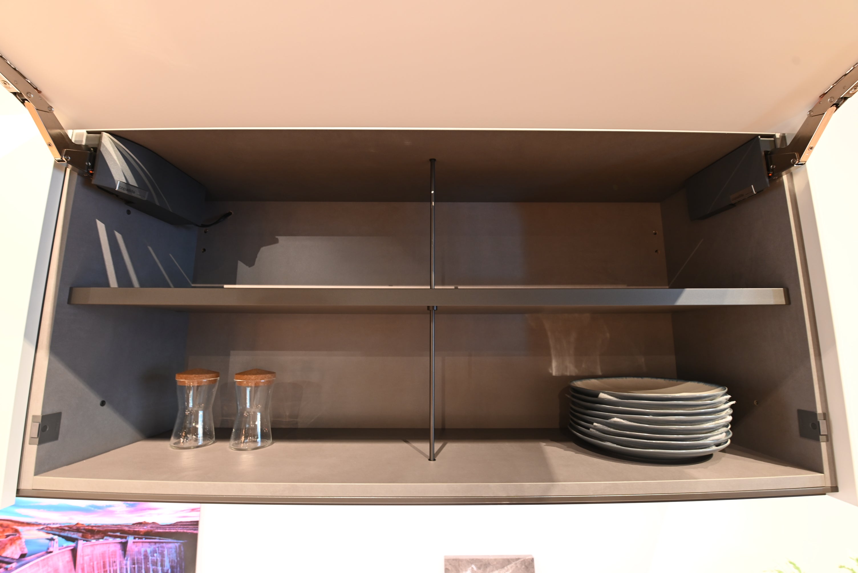 copatlife Modern Open Concept Kitchen with Island & Miele Appliances