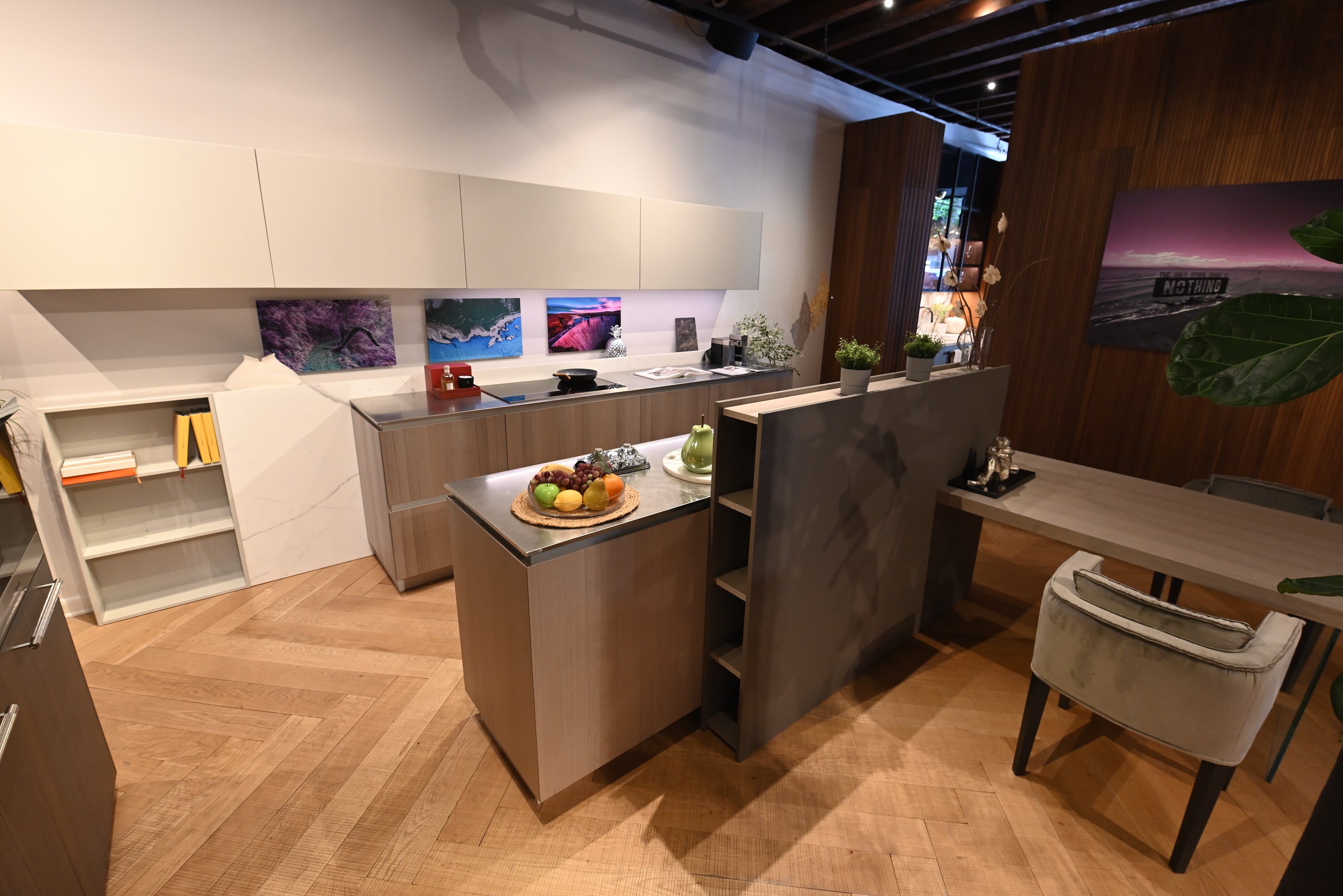 copatlife Modern Open Concept Kitchen with Island & Miele Appliances