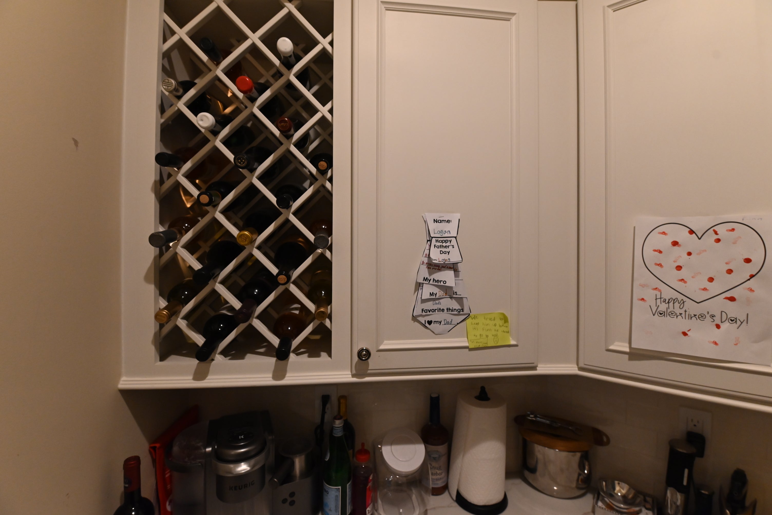 Decora Transitional Snow White Butler's Pantry