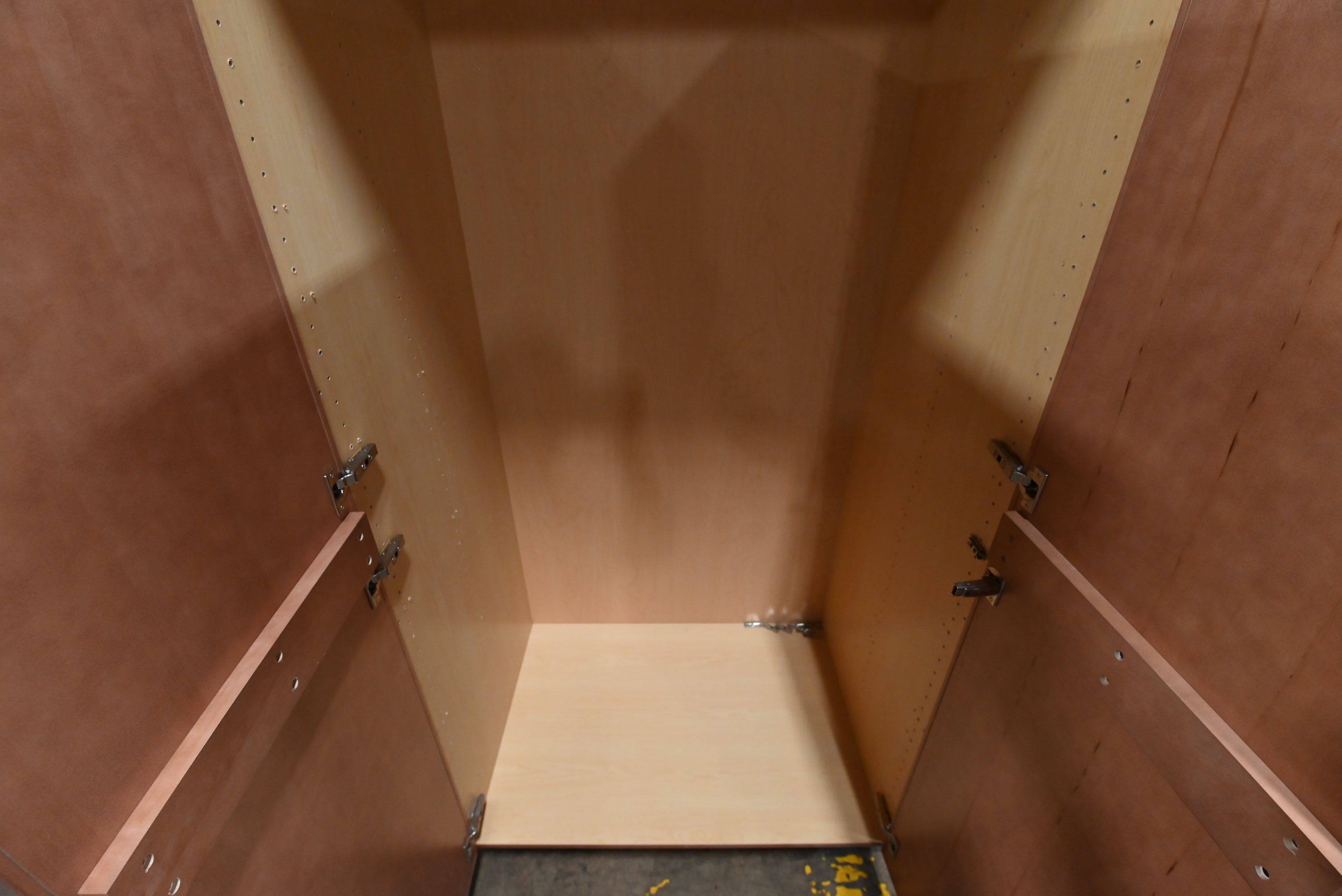 Showplace Modern Maple Wood with Nutmeg Stain Partial Kitchen Cabinets 