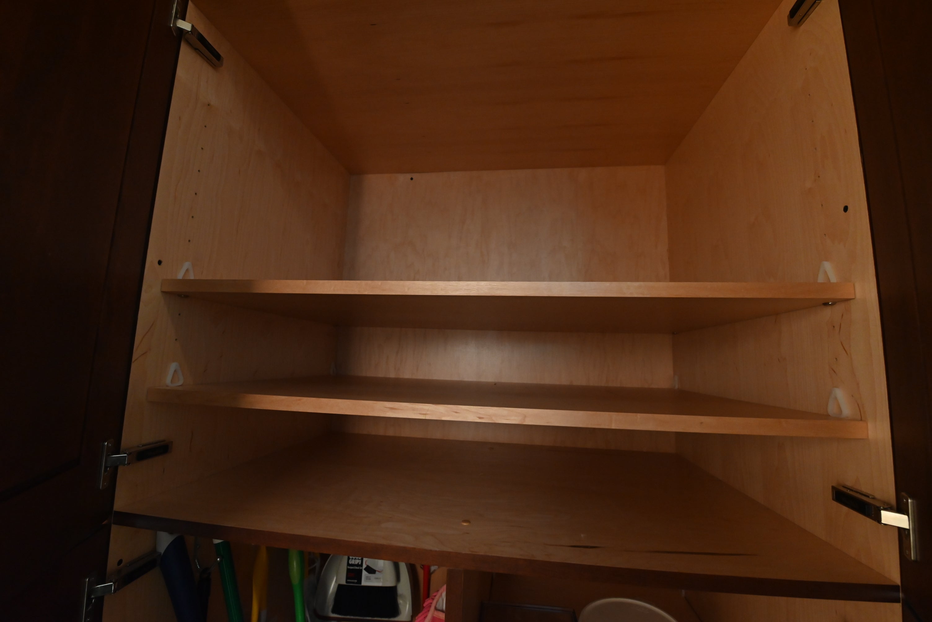 Wood-Mode Wistful: Traditional Cream Wooden Cabinet Kitchen