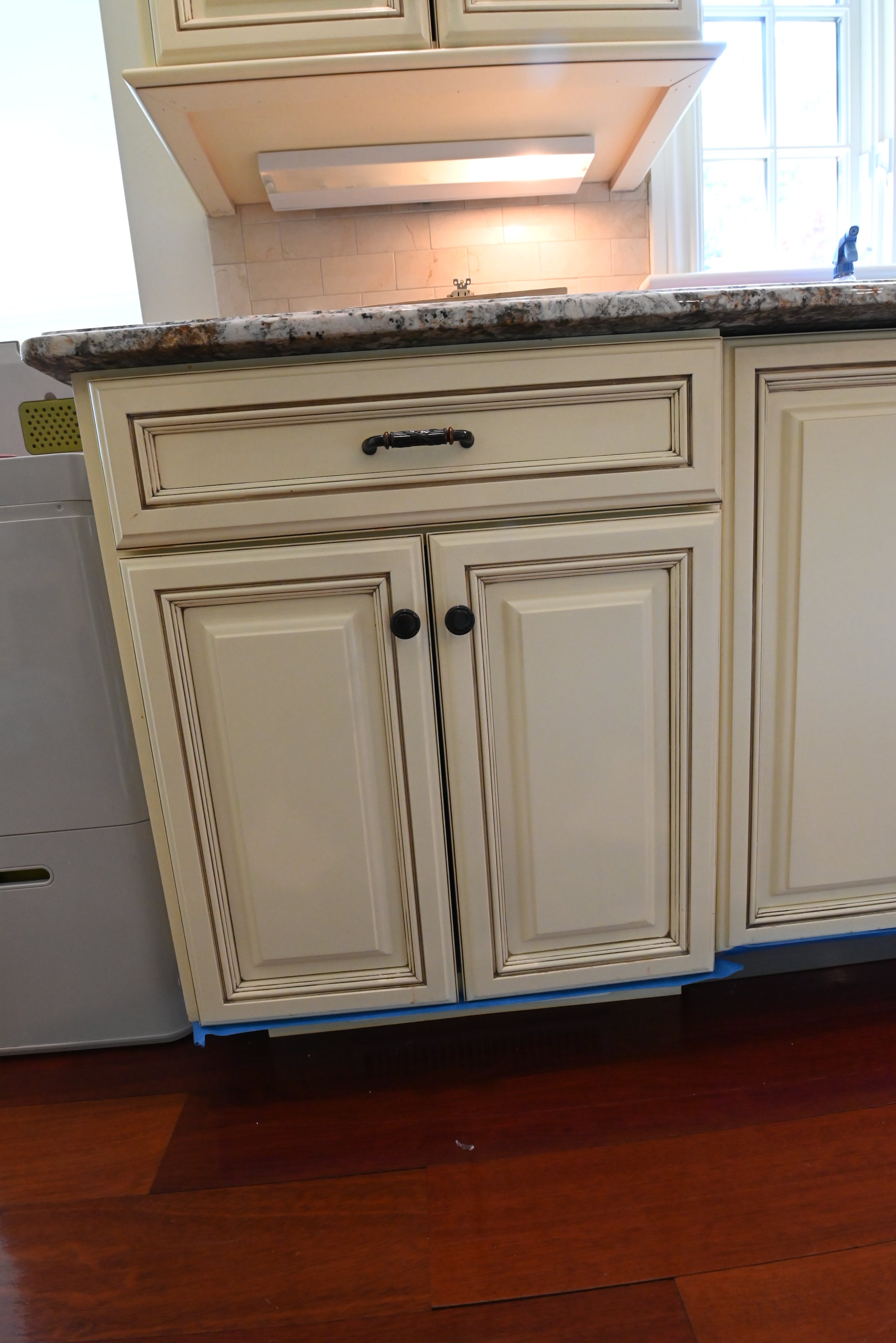 “The Ashbourne” Traditional Muted Cream Kitchen with Island & Desk Area