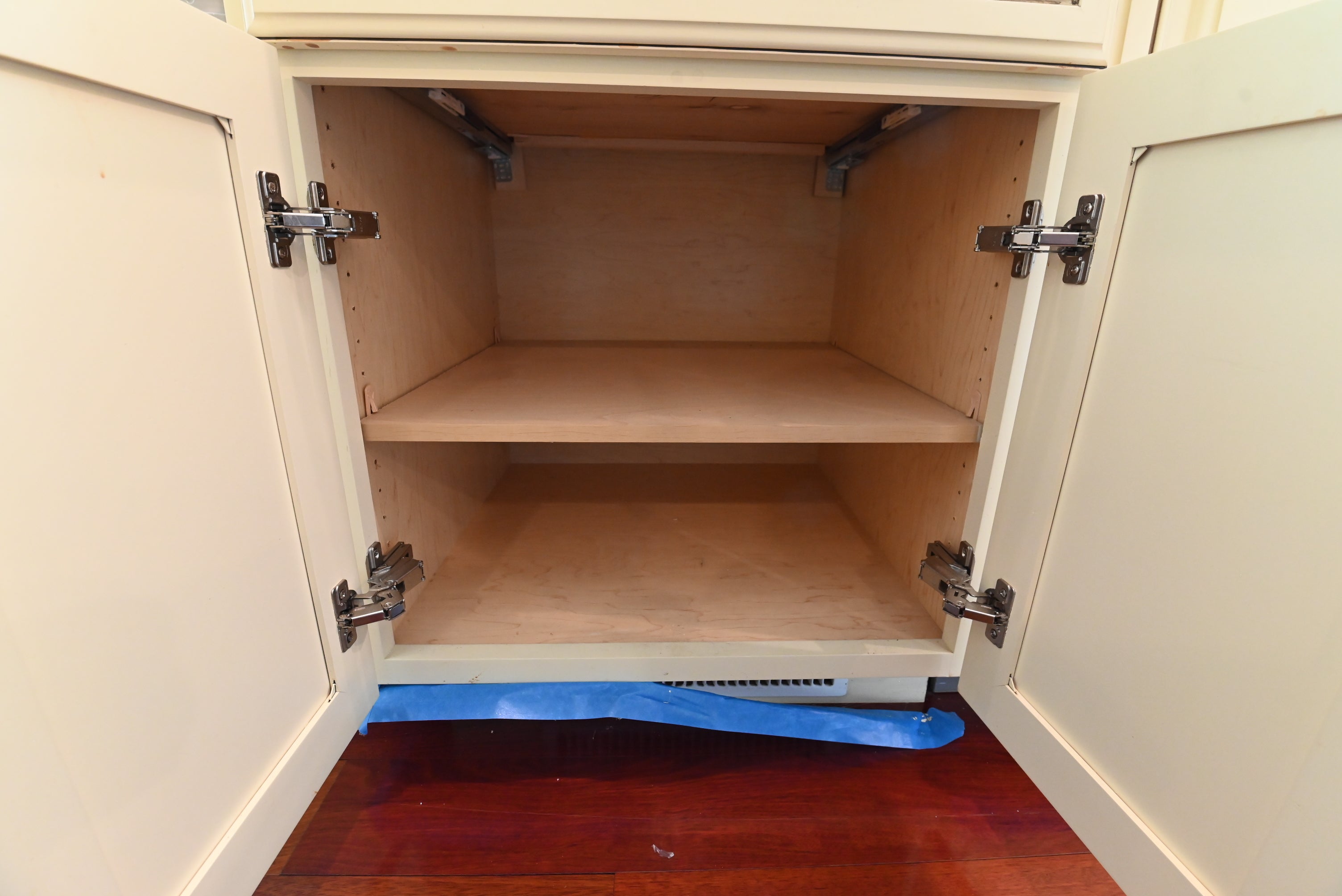 “The Ashbourne” Traditional Muted Cream Kitchen with Island & Desk Area