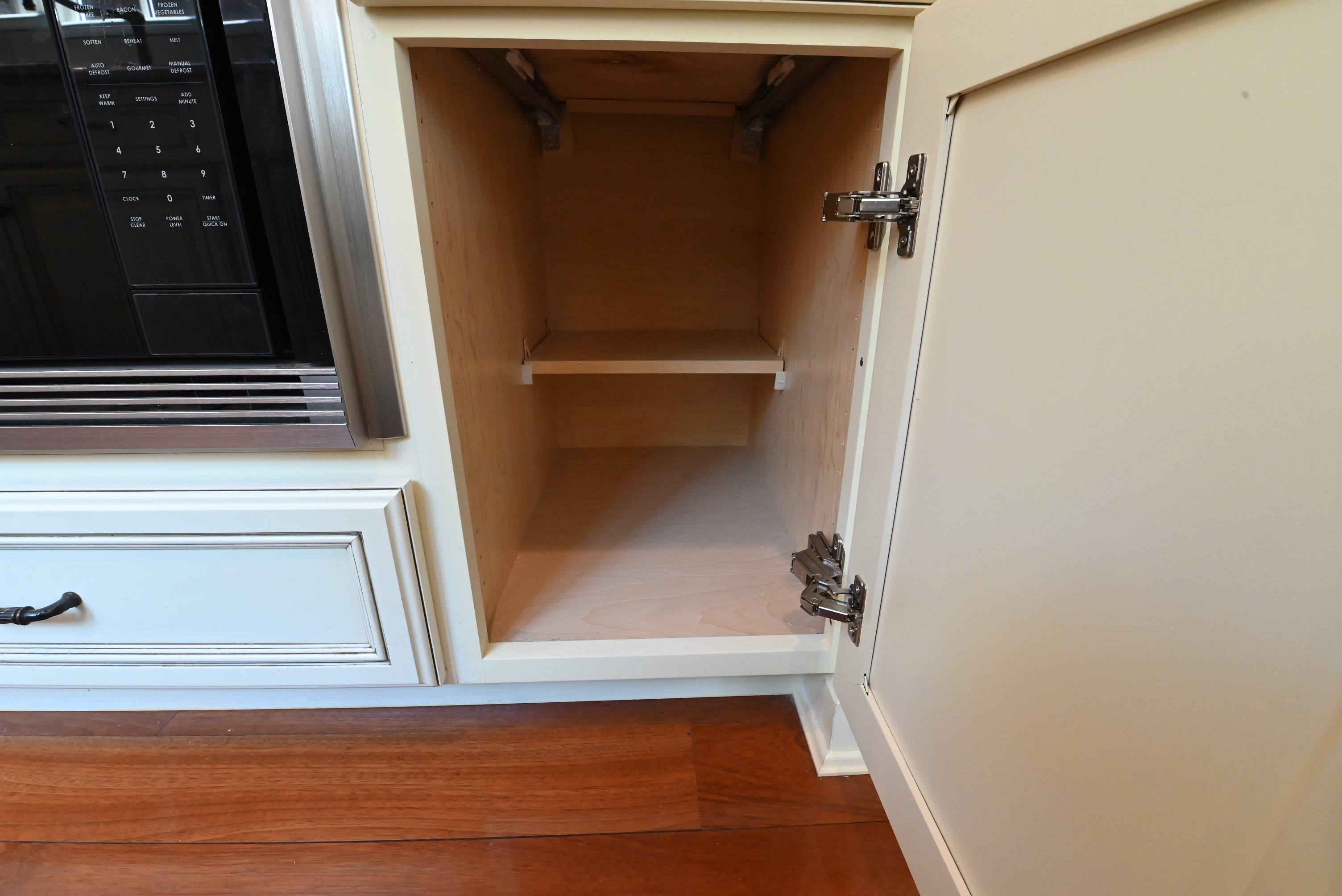 “The Ashbourne” Traditional Muted Cream Kitchen with Island & Desk Area