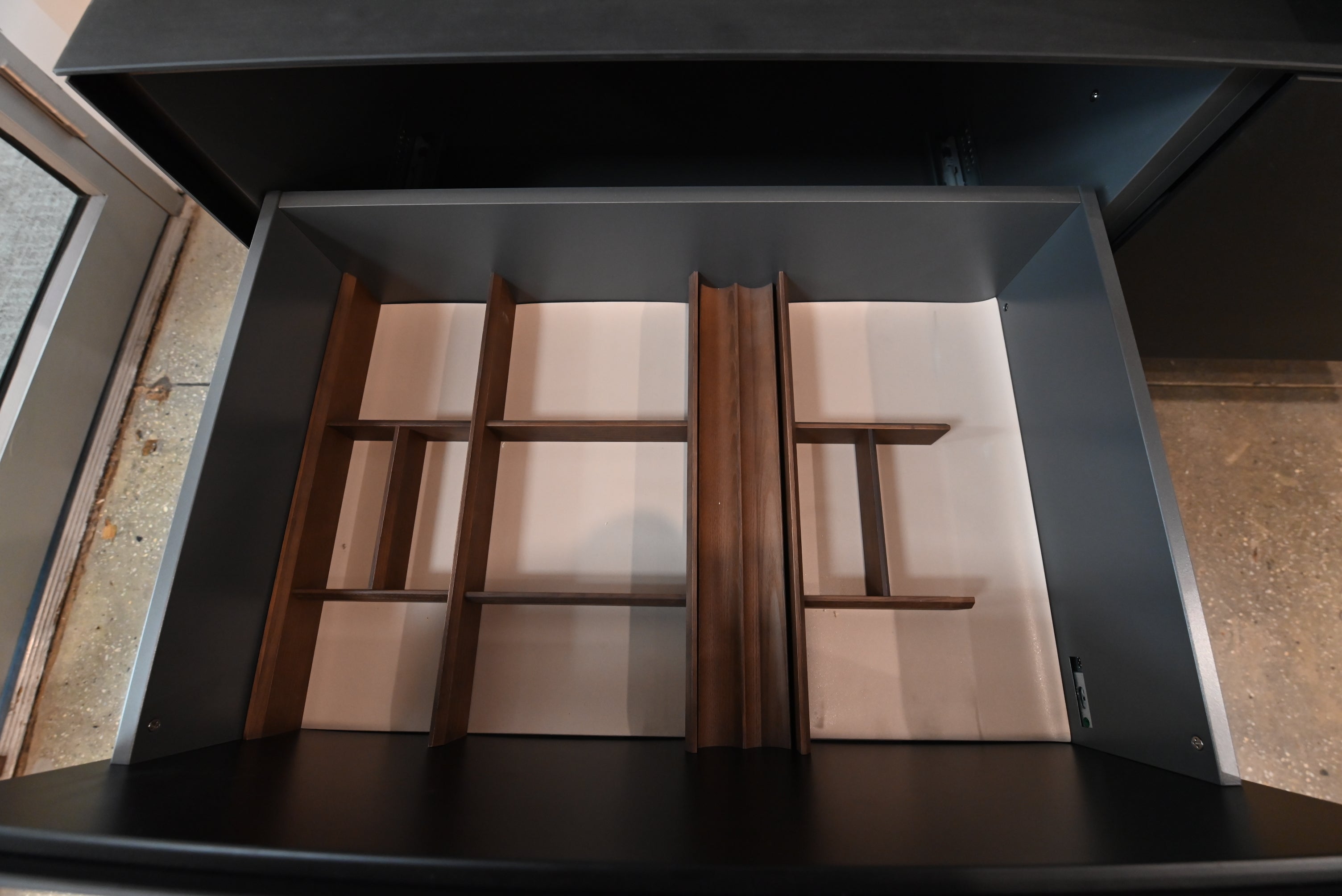 Edoné Modern Two-Tone Floating Vanity Set with Double Sinks and Hanging Mirrors