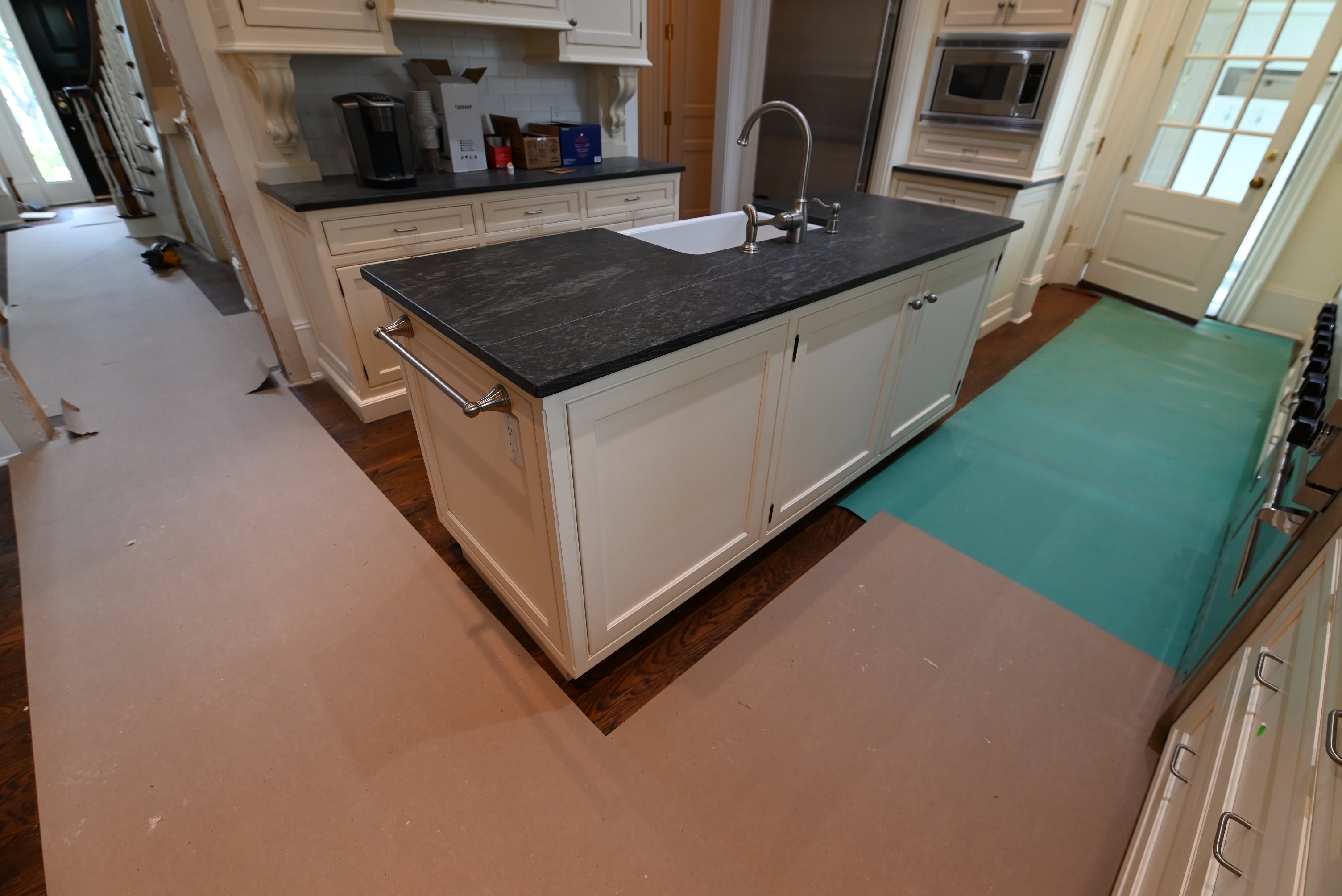 Premier Trade Group Light Cream Transitional Kitchen with Island & Viking 48" Range