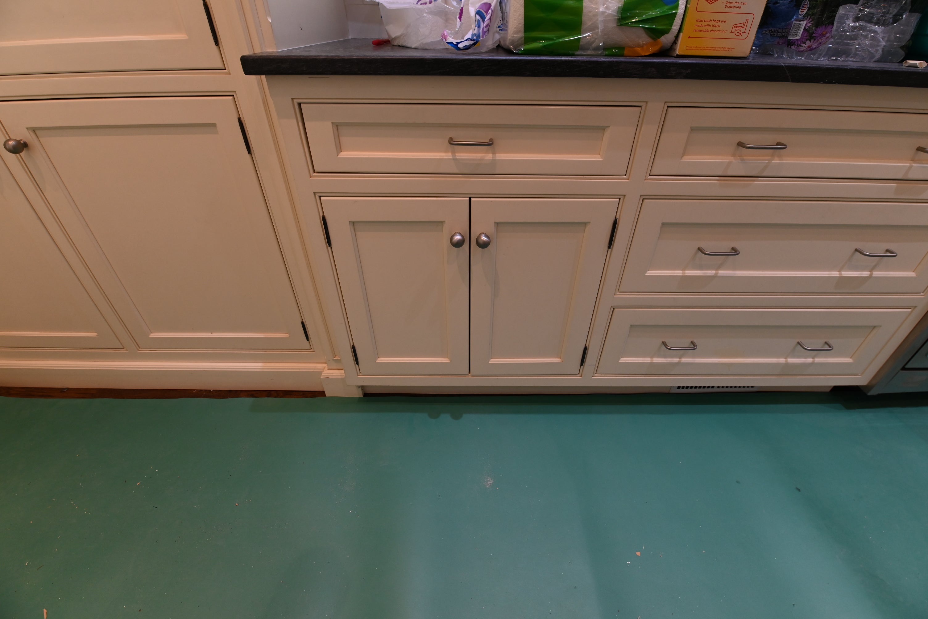 Premier Trade Group Light Cream Transitional Kitchen with Island & Viking 48" Range