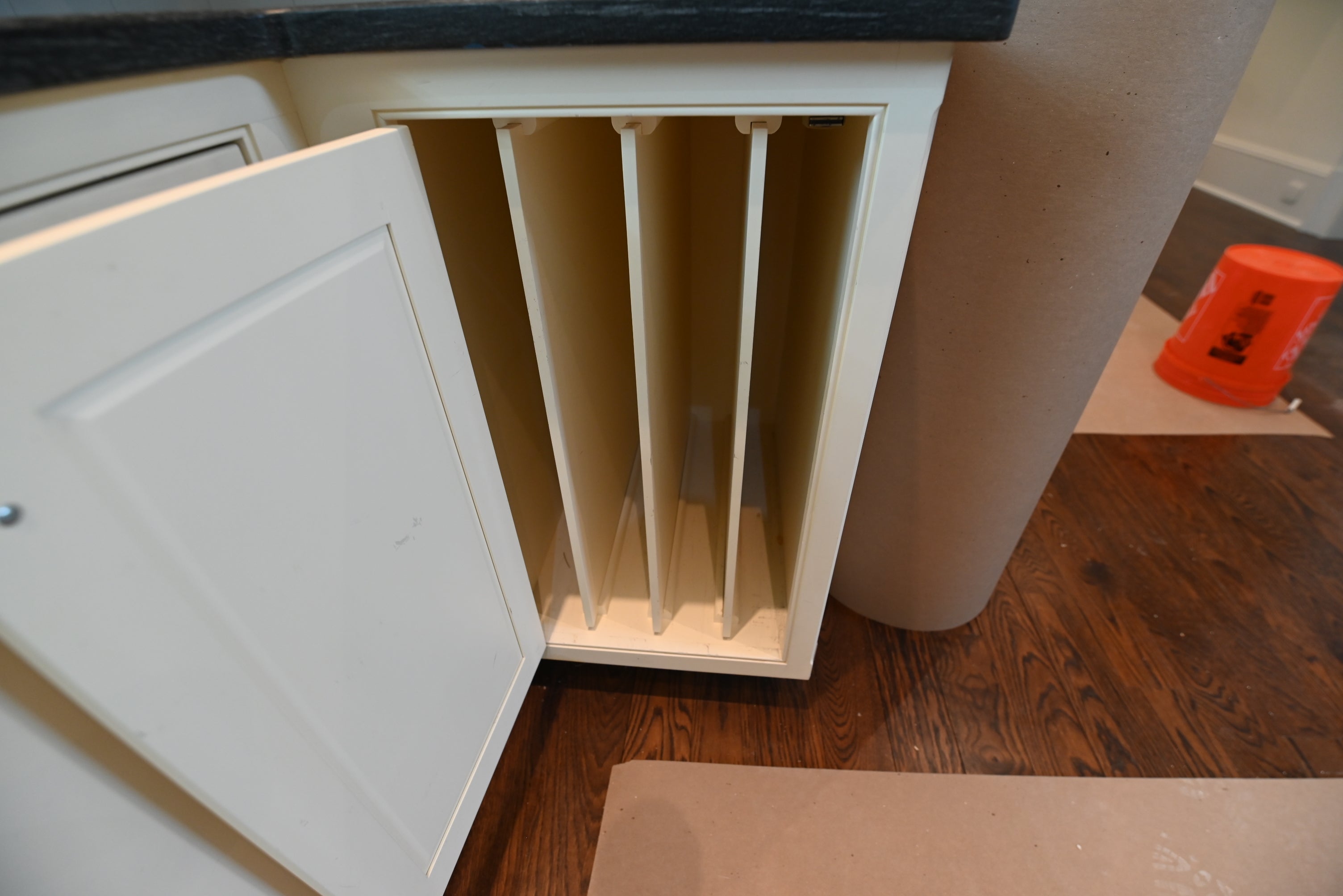 Premier Trade Group Light Cream Transitional Kitchen with Island & Viking 48" Range