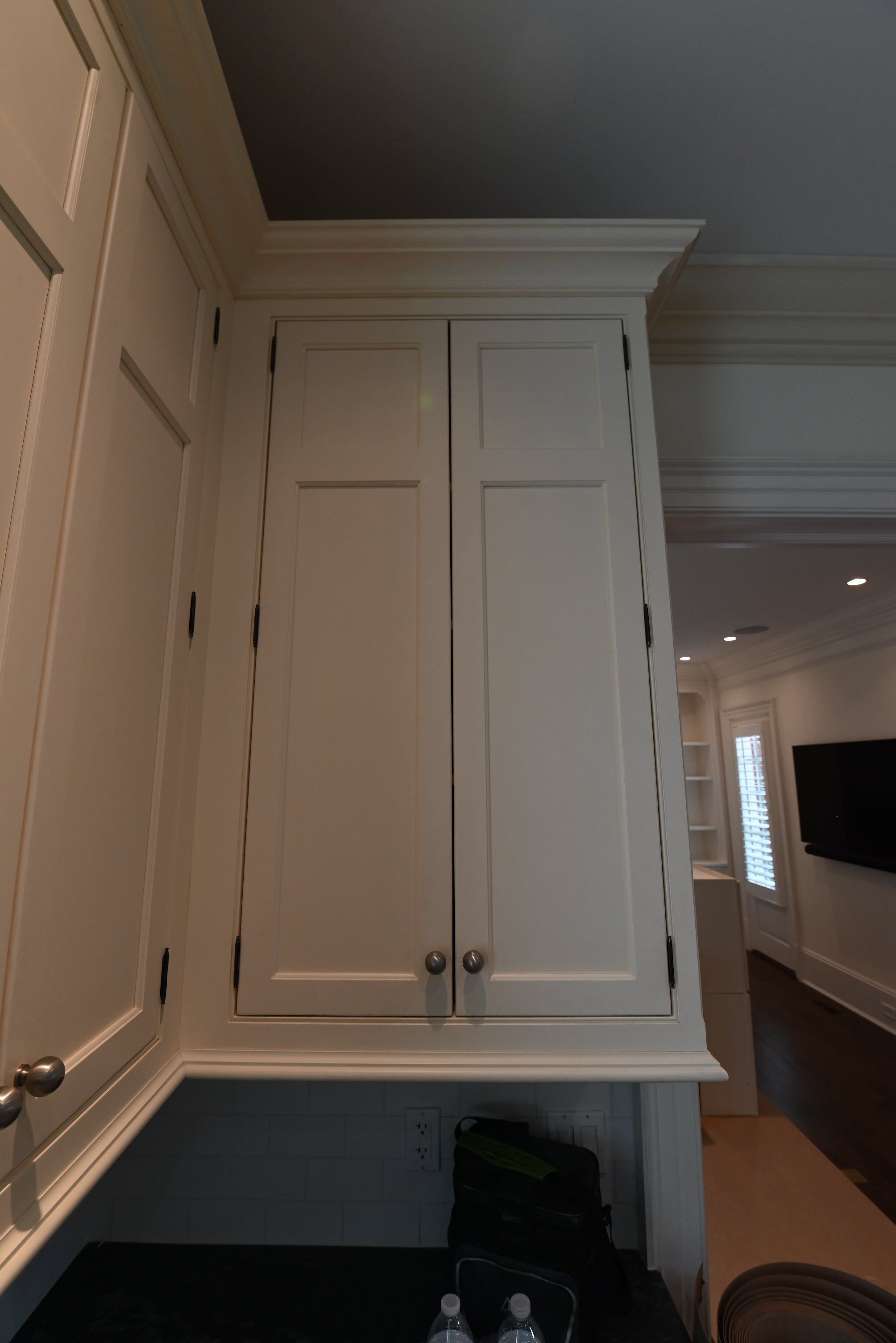 Premier Trade Group Light Cream Transitional Kitchen with Island & Viking 48" Range