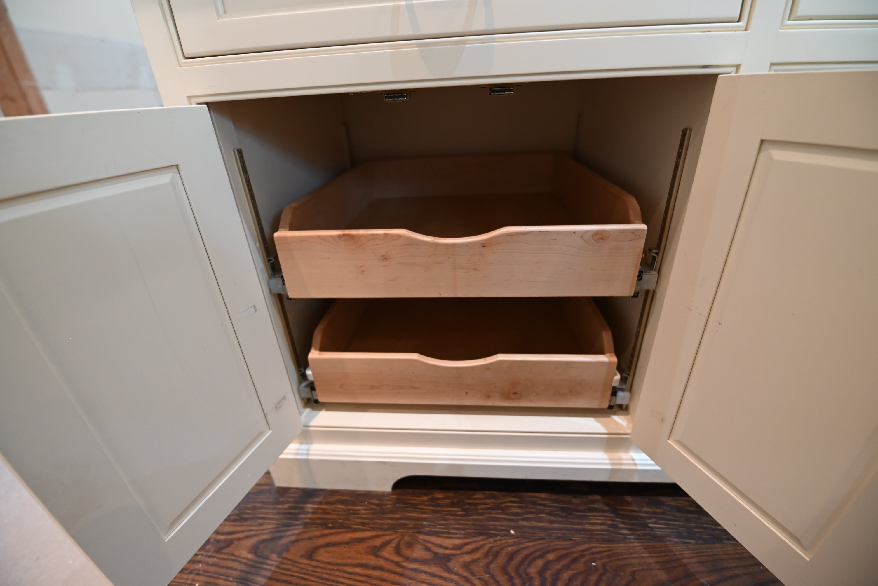 Premier Trade Group Light Cream Transitional Kitchen with Island & Viking 48" Range