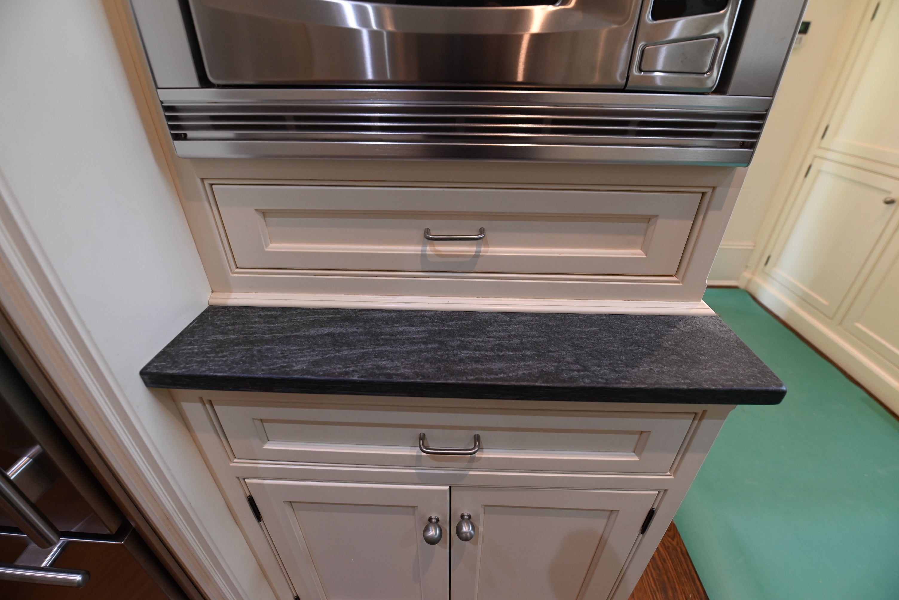 Premier Trade Group Light Cream Transitional Kitchen with Island & Viking 48" Range