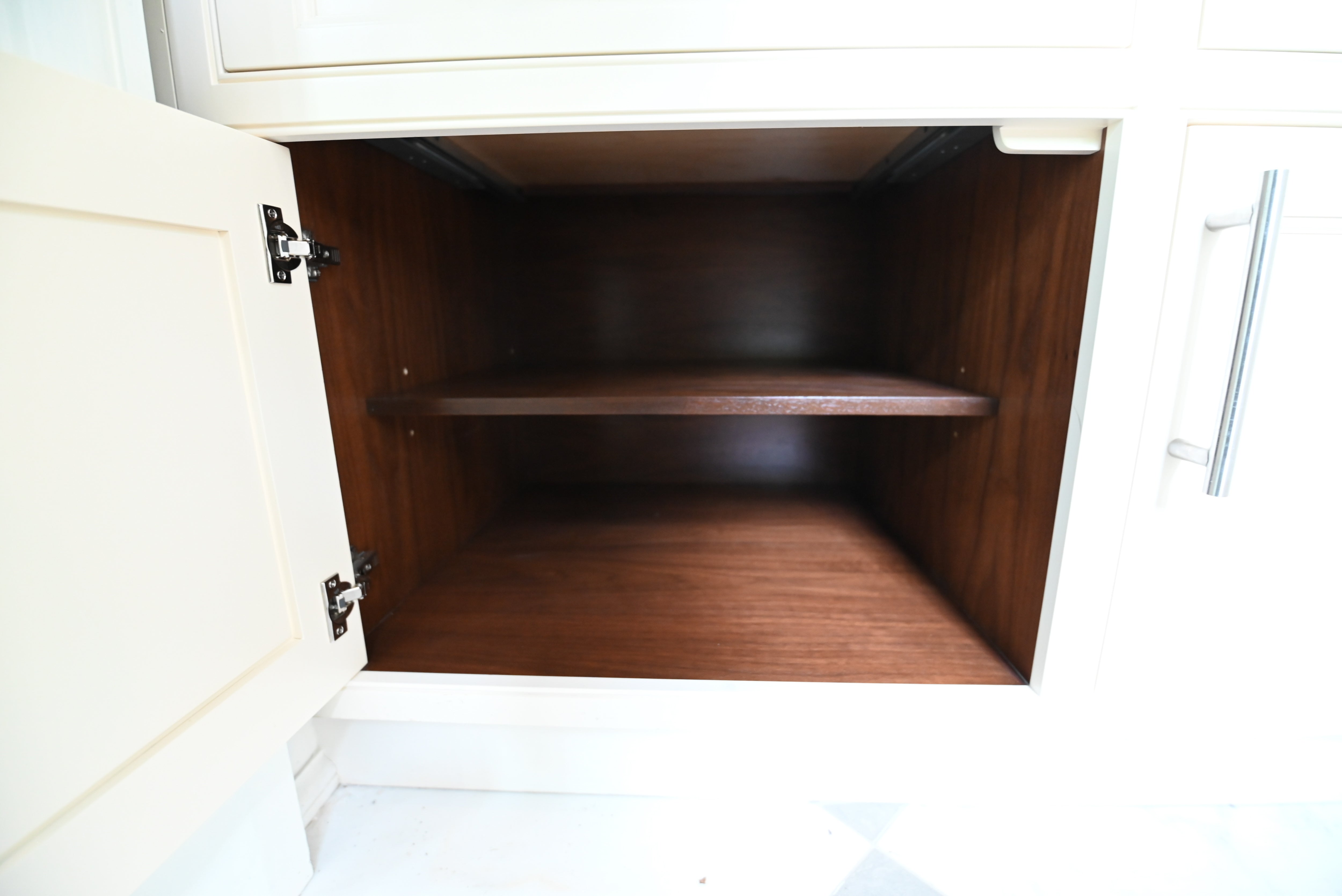 "The Dove" Transitional White Dove Prep Kitchen with Dishwasher & Ice Maker