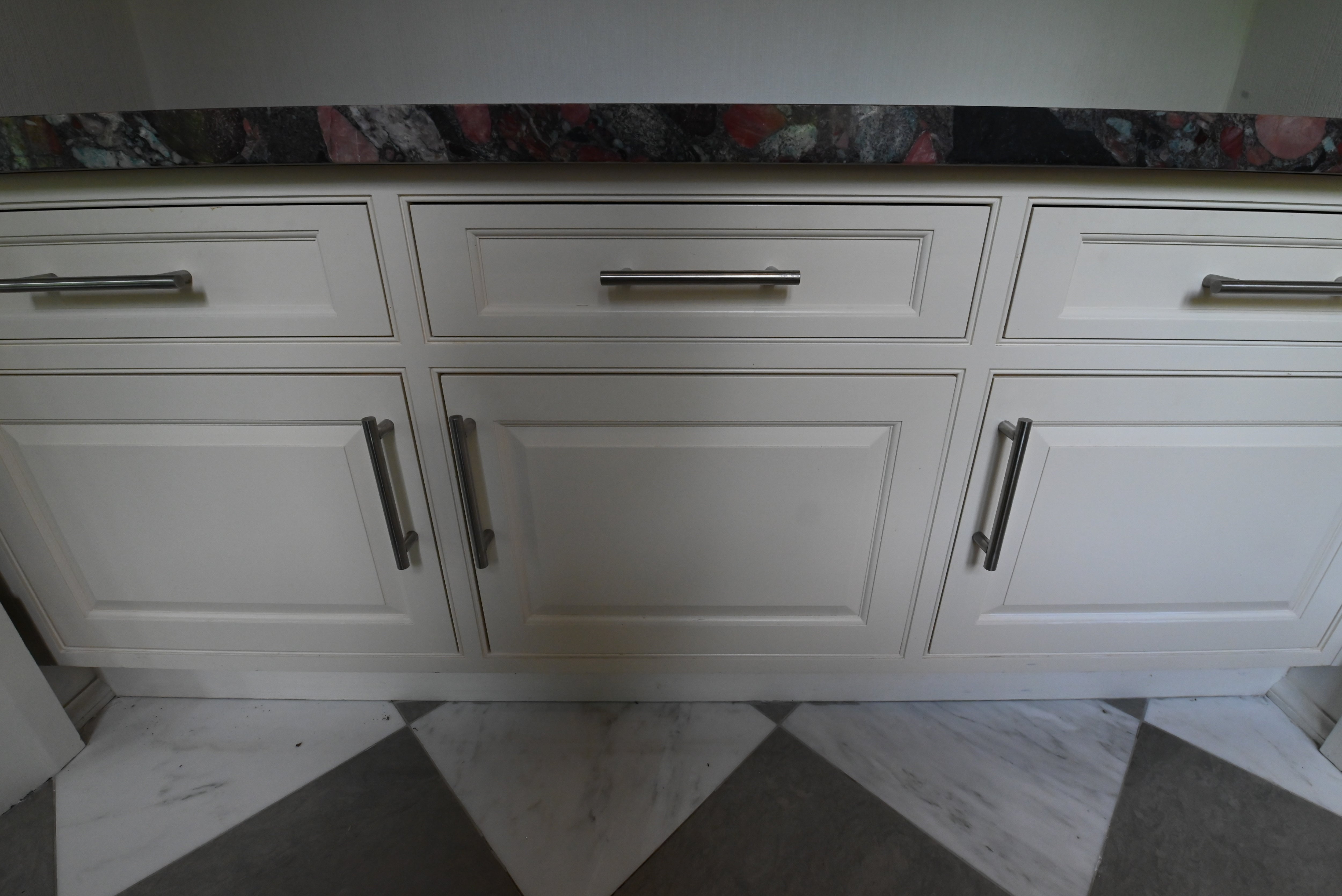 "The Dove" Transitional White Dove Prep Kitchen with Dishwasher & Ice Maker
