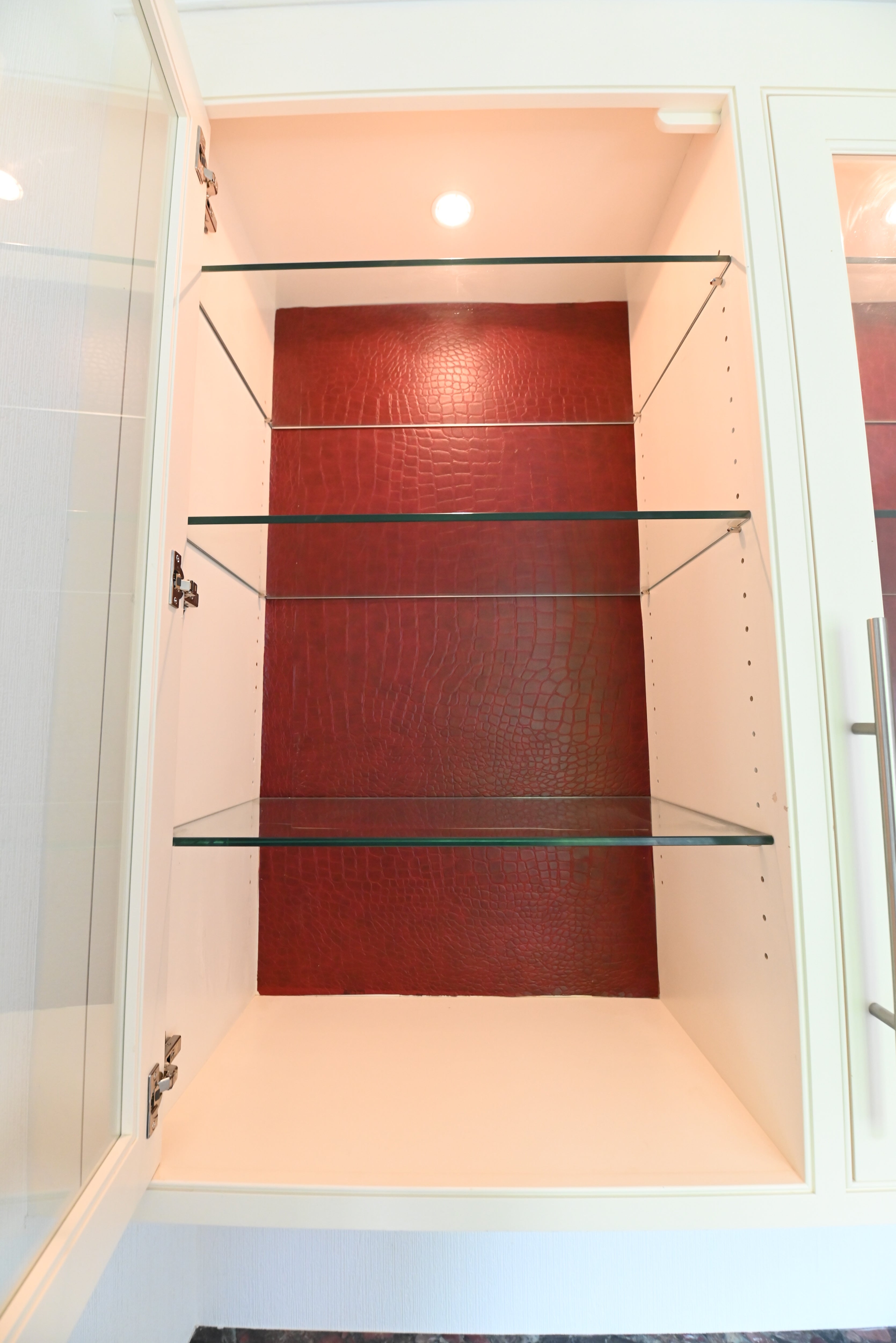 "The Dove" Transitional White Dove Prep Kitchen with Dishwasher & Ice Maker