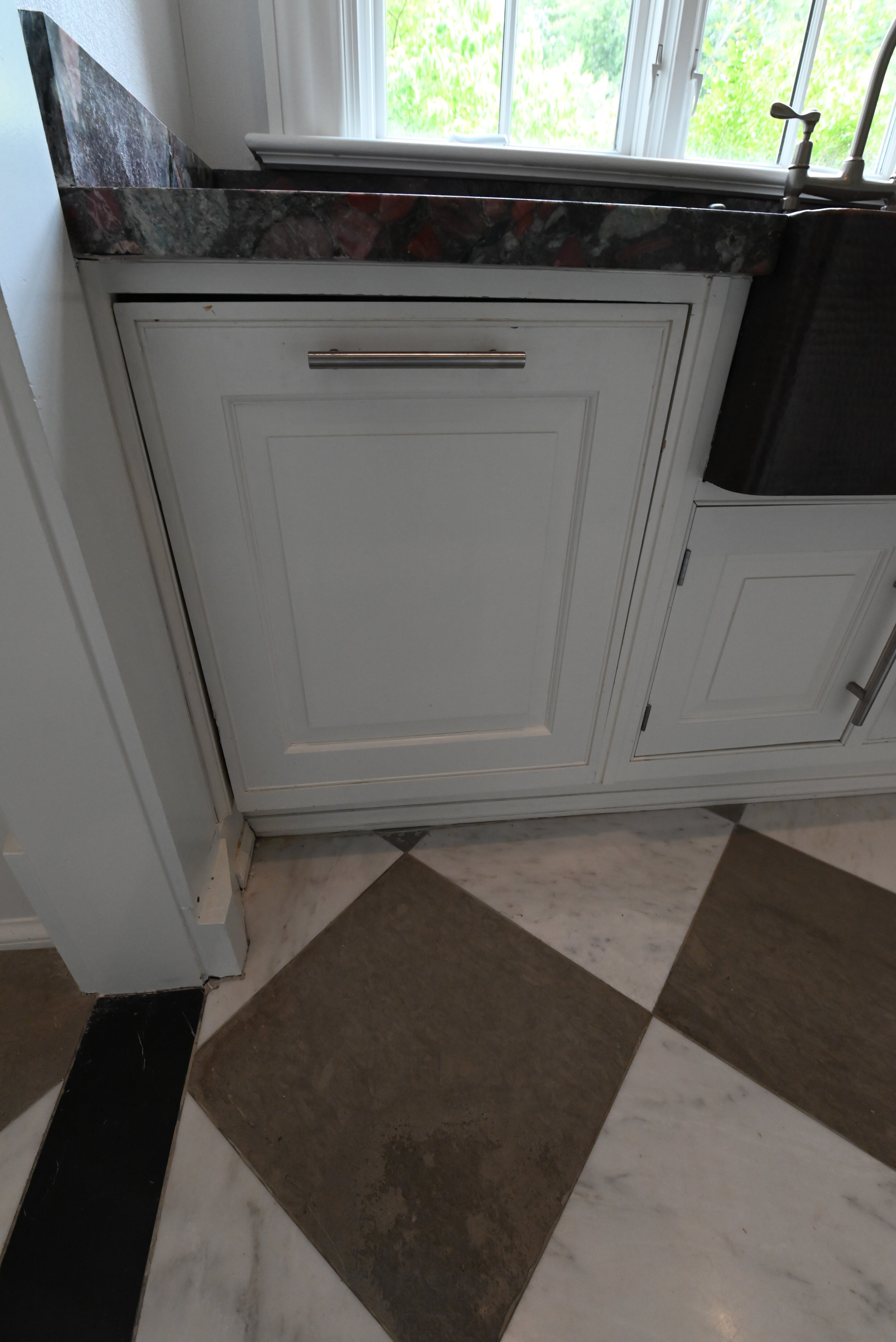 "The Dove" Transitional White Dove Prep Kitchen with Dishwasher & Ice Maker