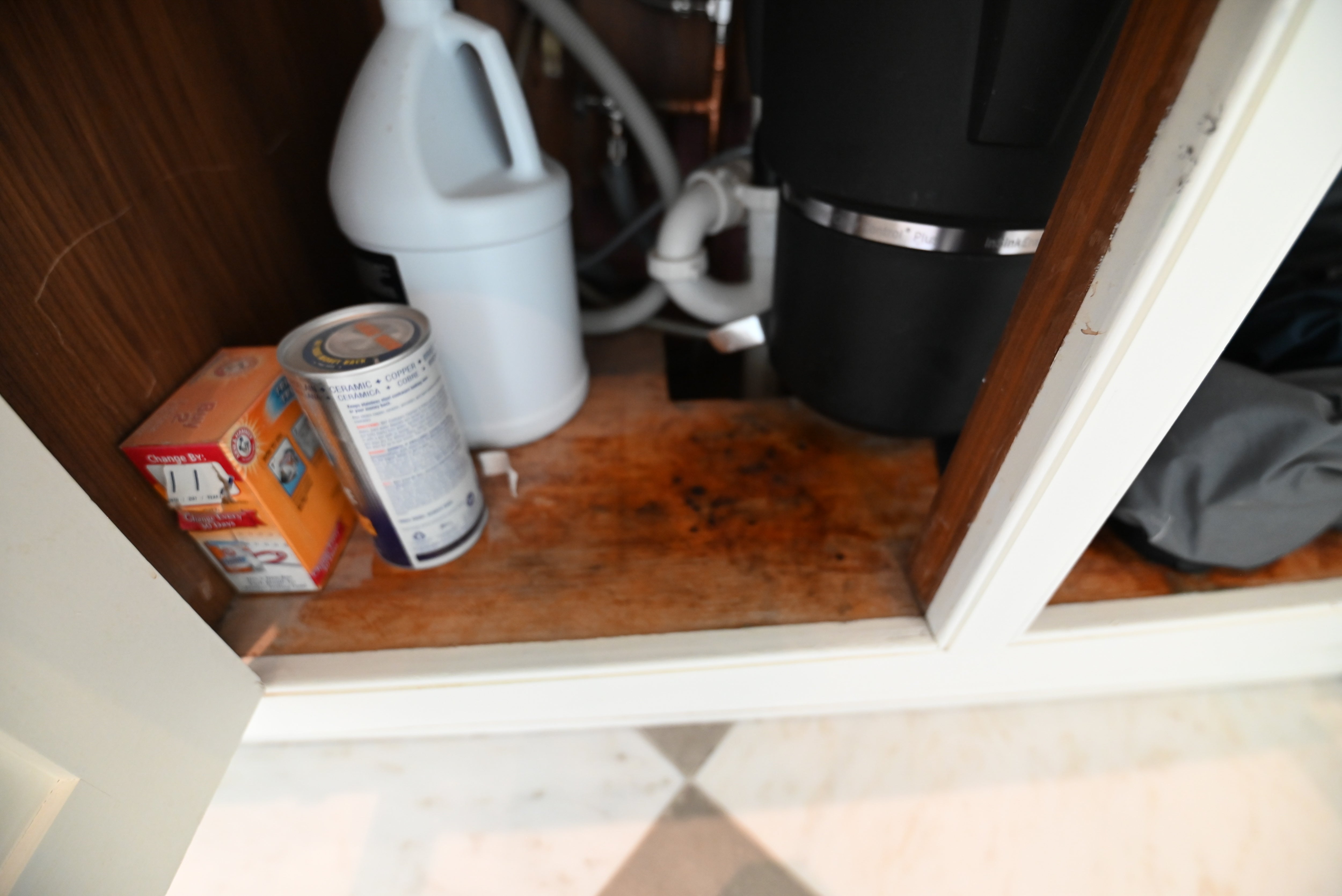 "The Dove" Transitional White Dove Prep Kitchen with Dishwasher & Ice Maker
