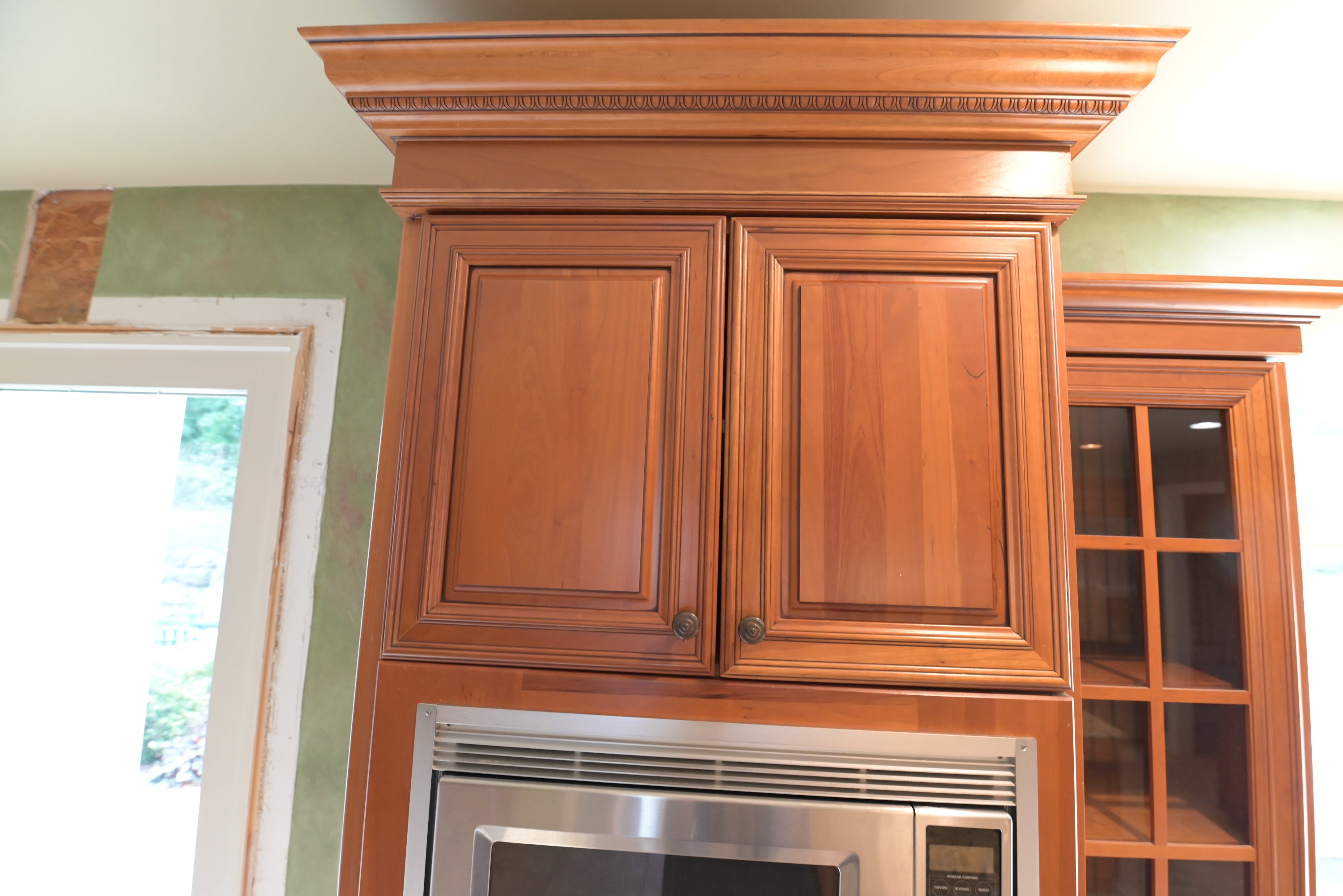 "The Oakridge" Traditional Classic Wooden Kitchen Suite