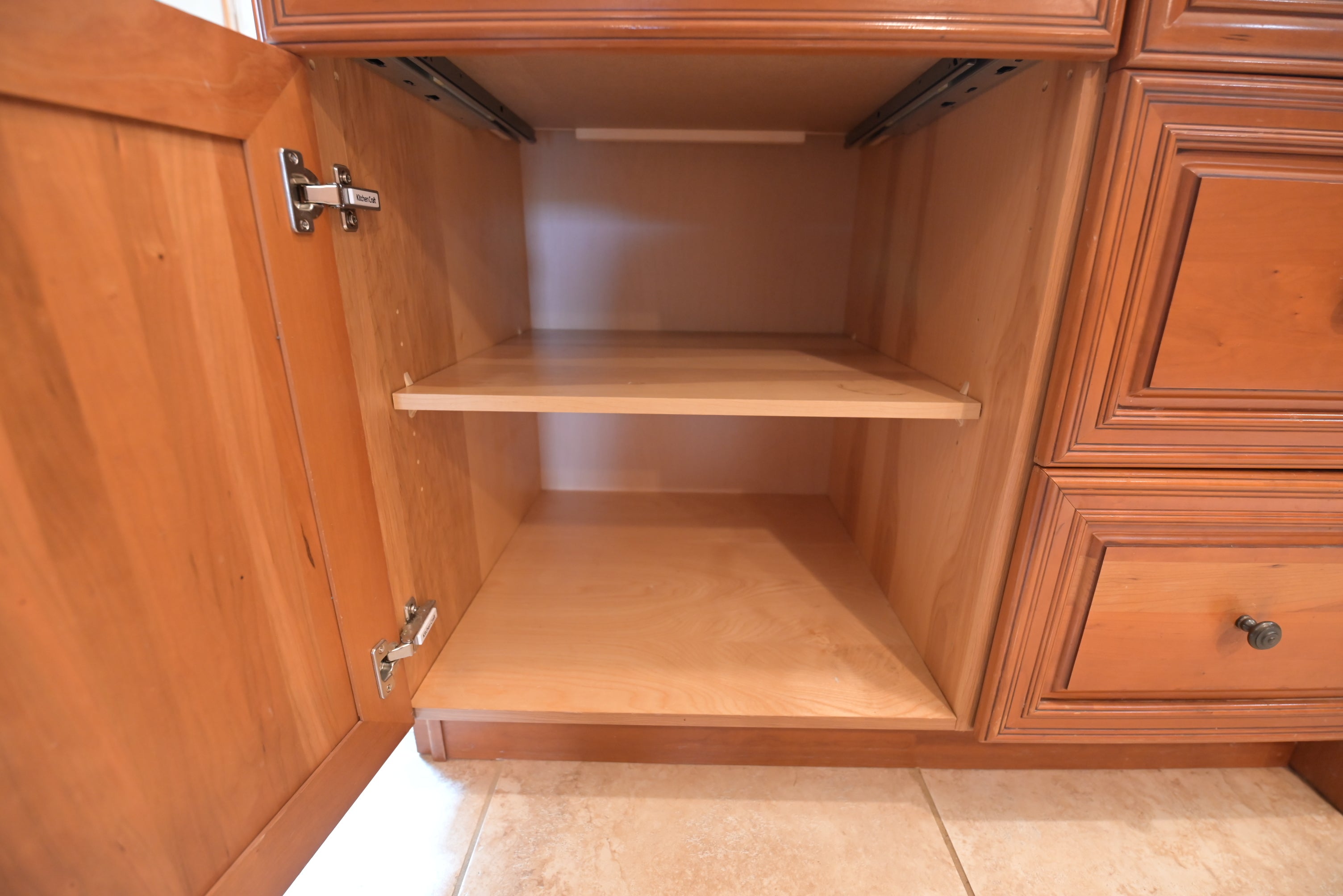 "The Oakridge" Traditional Classic Wooden Kitchen Suite