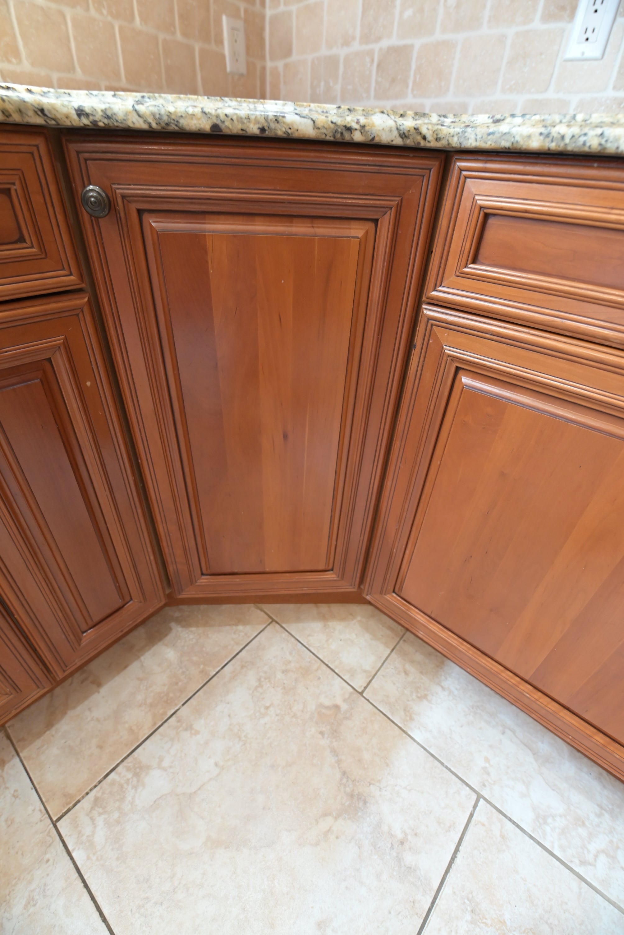 "The Oakridge" Traditional Classic Wooden Kitchen Suite