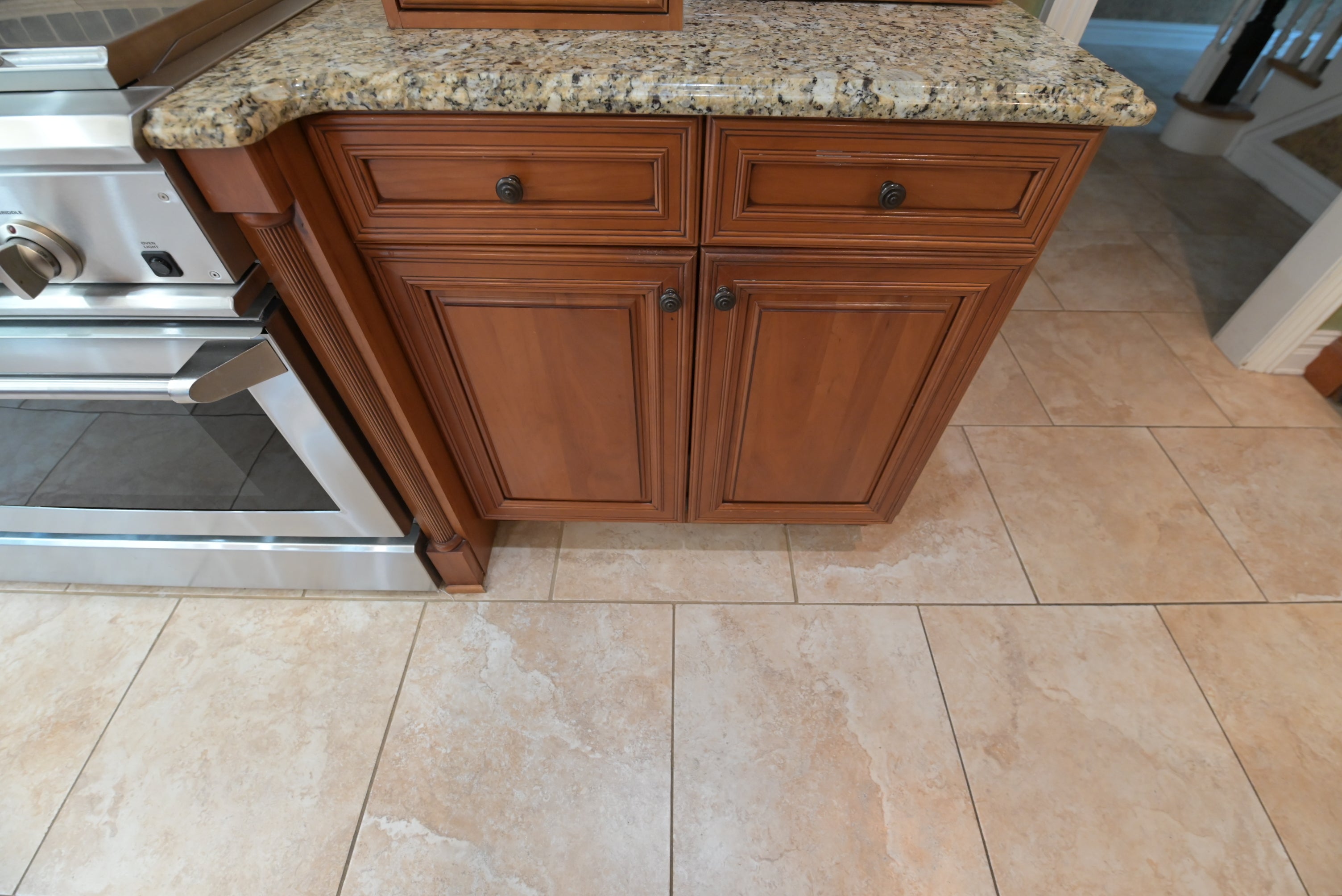 "The Oakridge" Traditional Classic Wooden Kitchen Suite