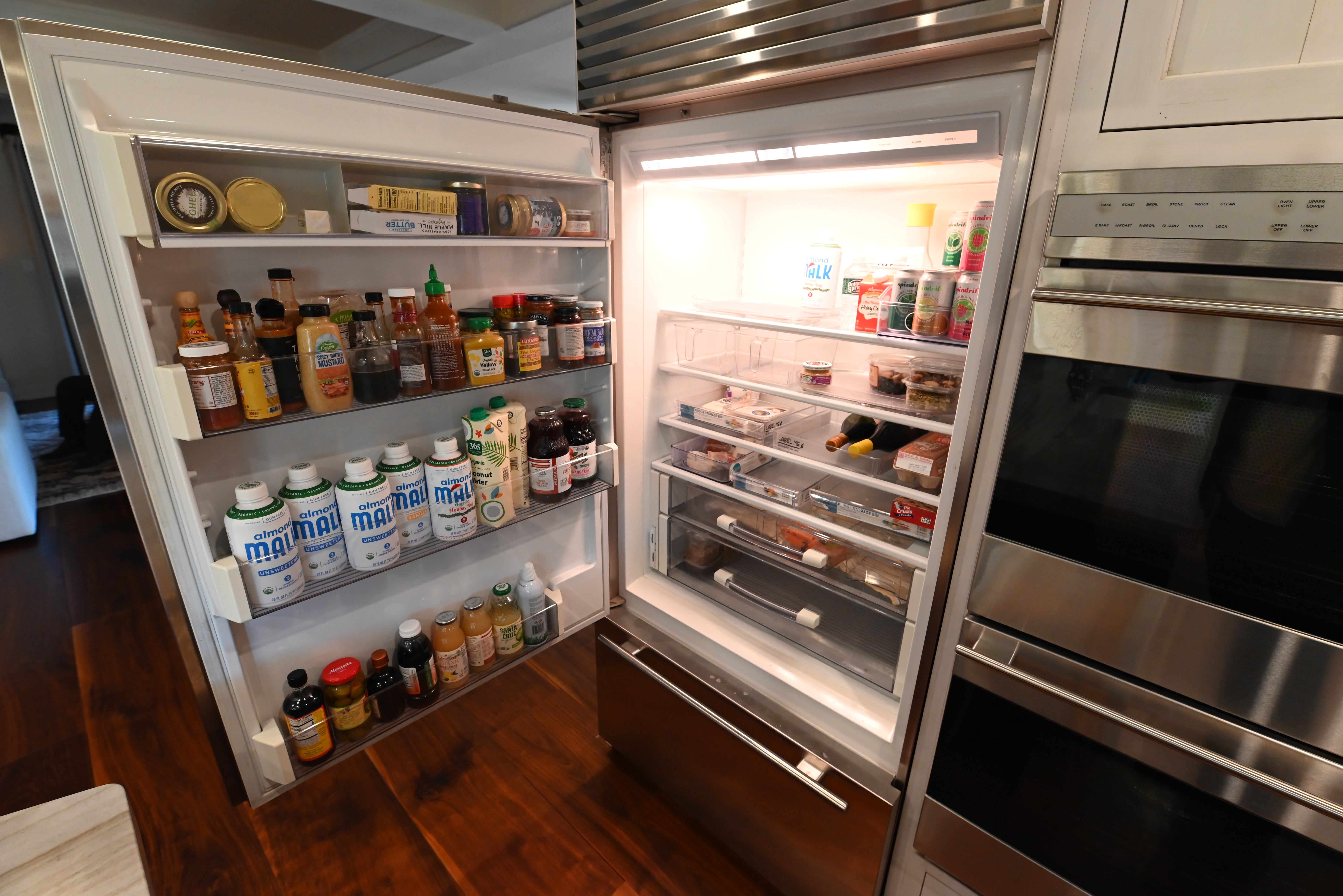 Kountry Kraft Distressed Textured White Traditional Pre-Owned Kitchen