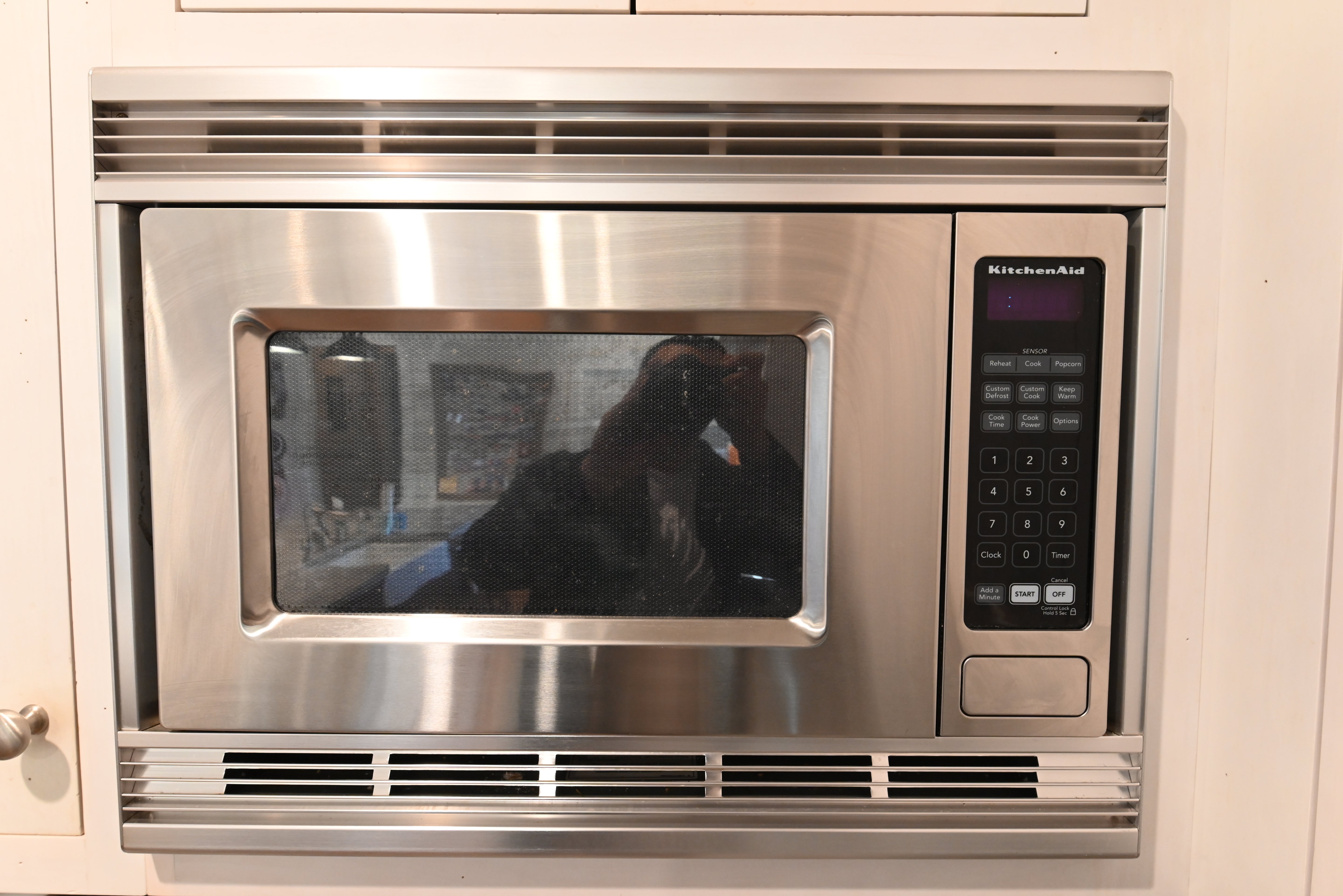 Kountry Kraft Distressed Textured White Traditional Pre-Owned Kitchen