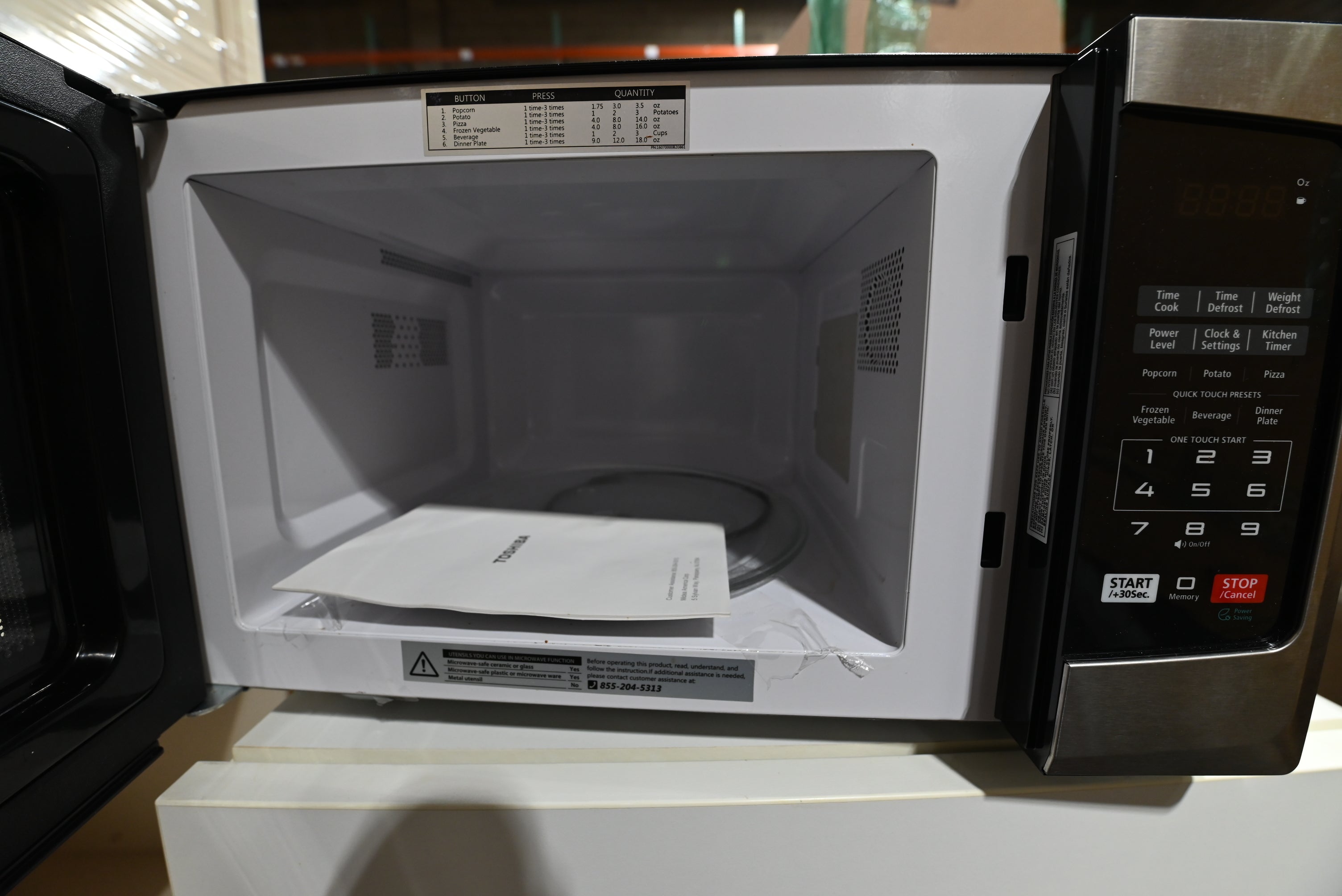 Bulthaup Beauty: White Kitchenette with Appliances