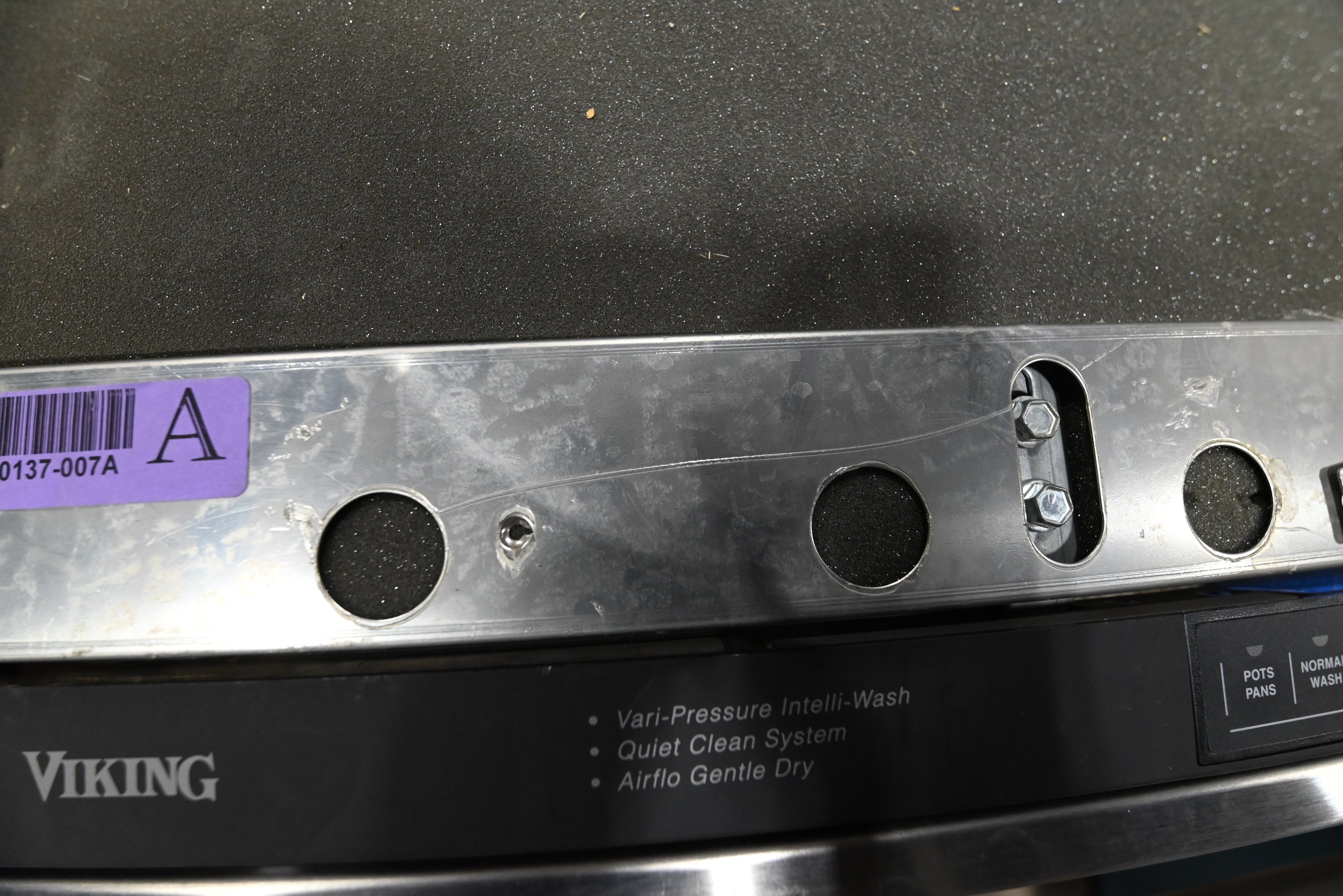 Viking VDB450SS 24" Stainless Steel Dishwasher - Working Display