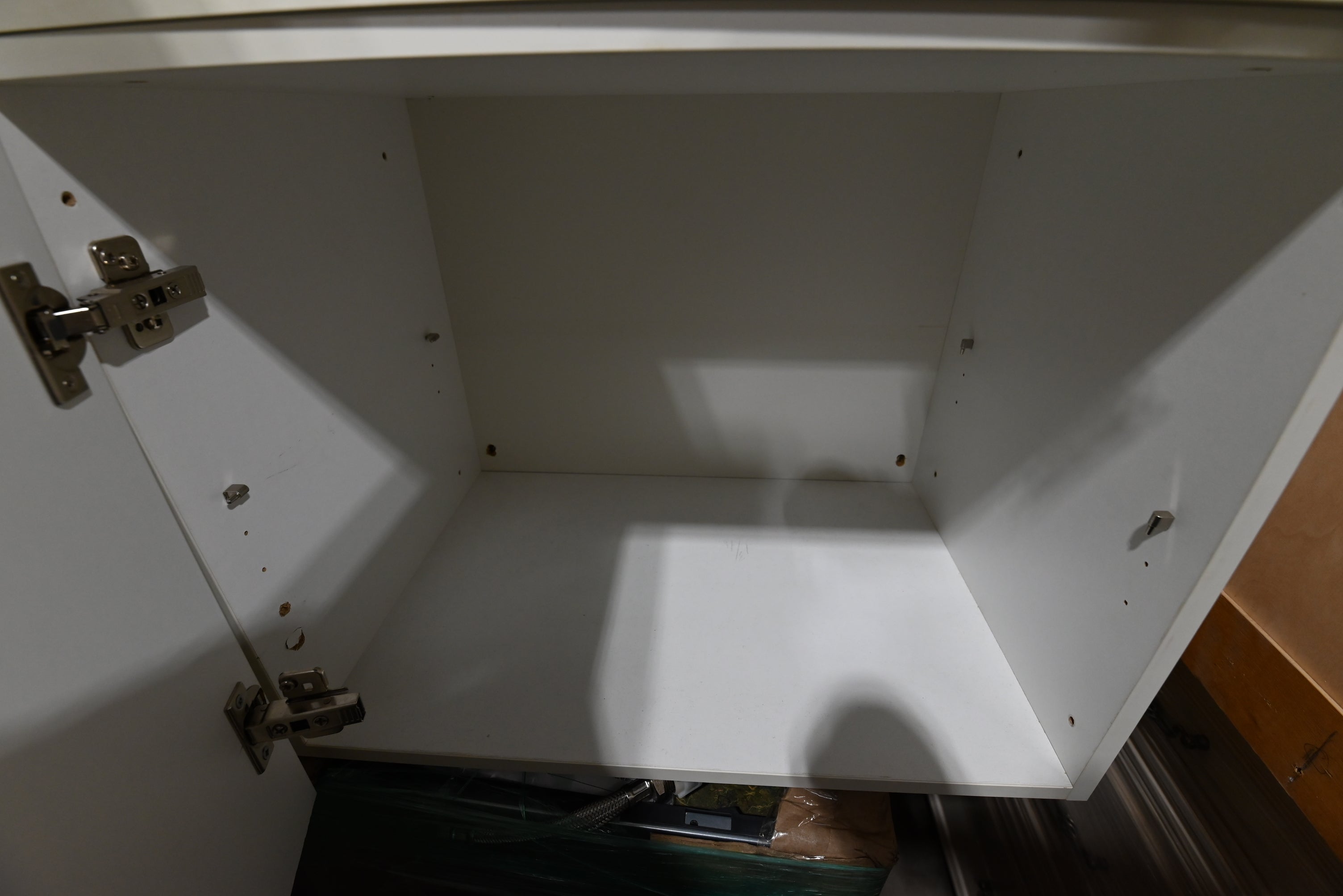 Bulthaup Beauty: White Kitchenette with Appliances