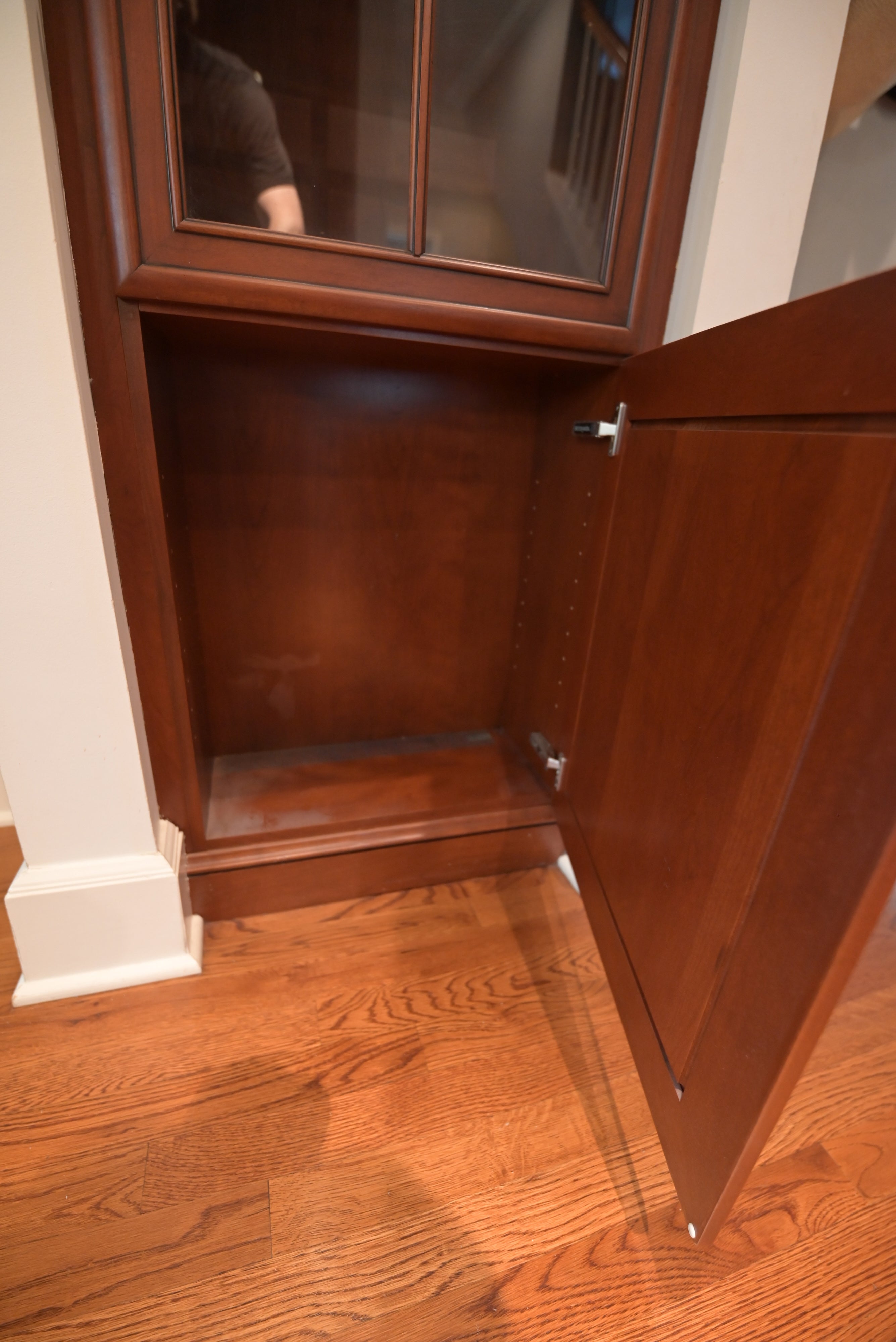 Brookhaven Traditional Wooden Kitchen with Island & Sub-Zero Refrigerator